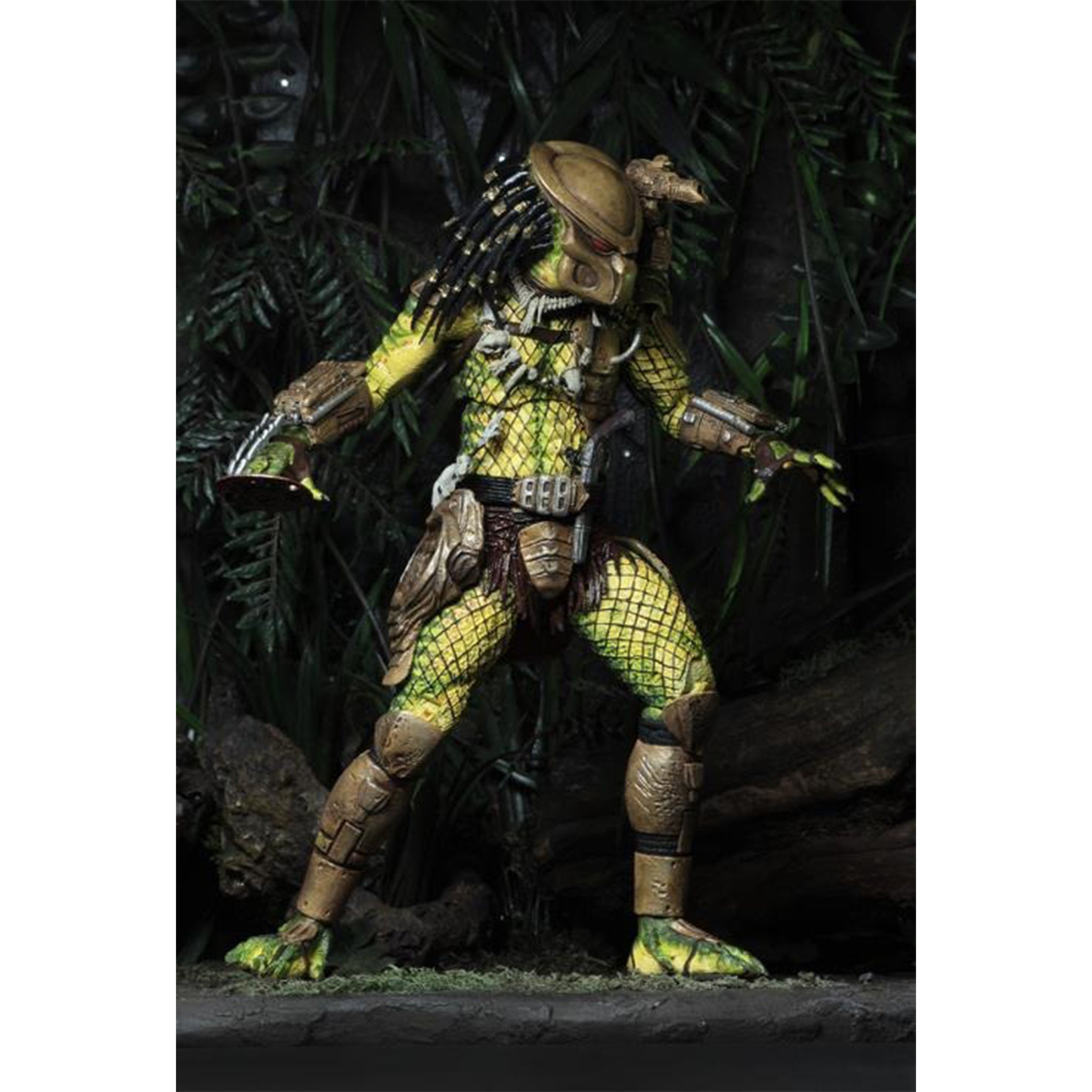 NECA Predator Ultimate Elder The Golden Angel Predator Action Figure 20cm