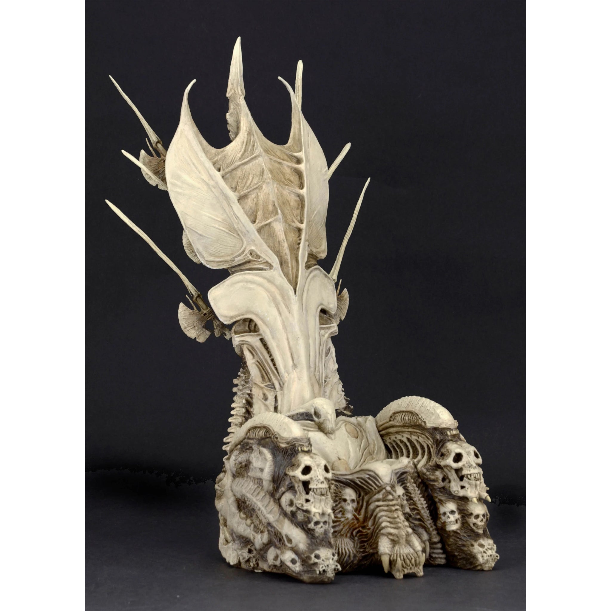 NECA Predator Ultimate Predator Throne 7 Inch Scale Action Figure Diorama – photo 2 of 13