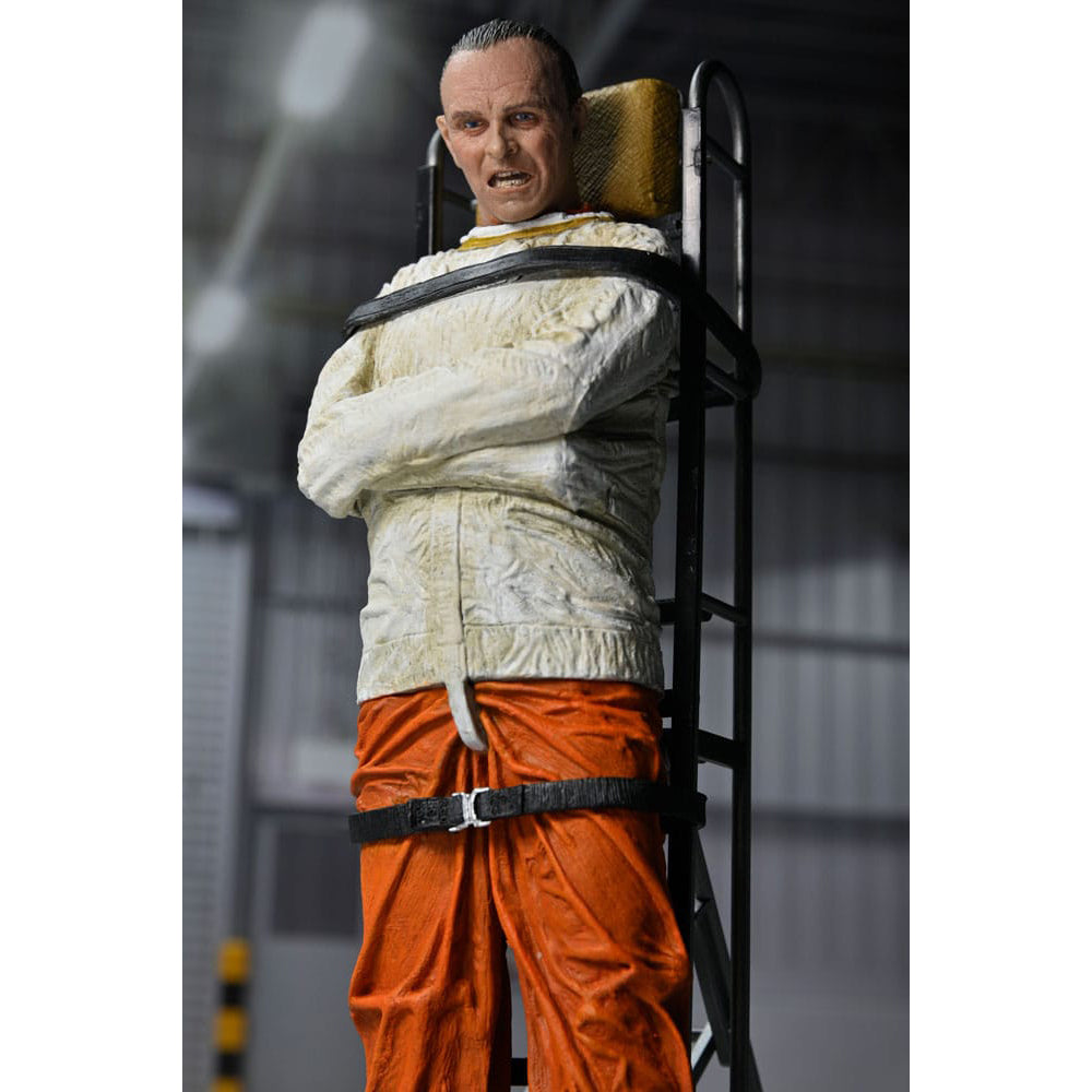 NECA Silence of the Lambs Masked Dr Hannibal Lecter Action Figure 18cm