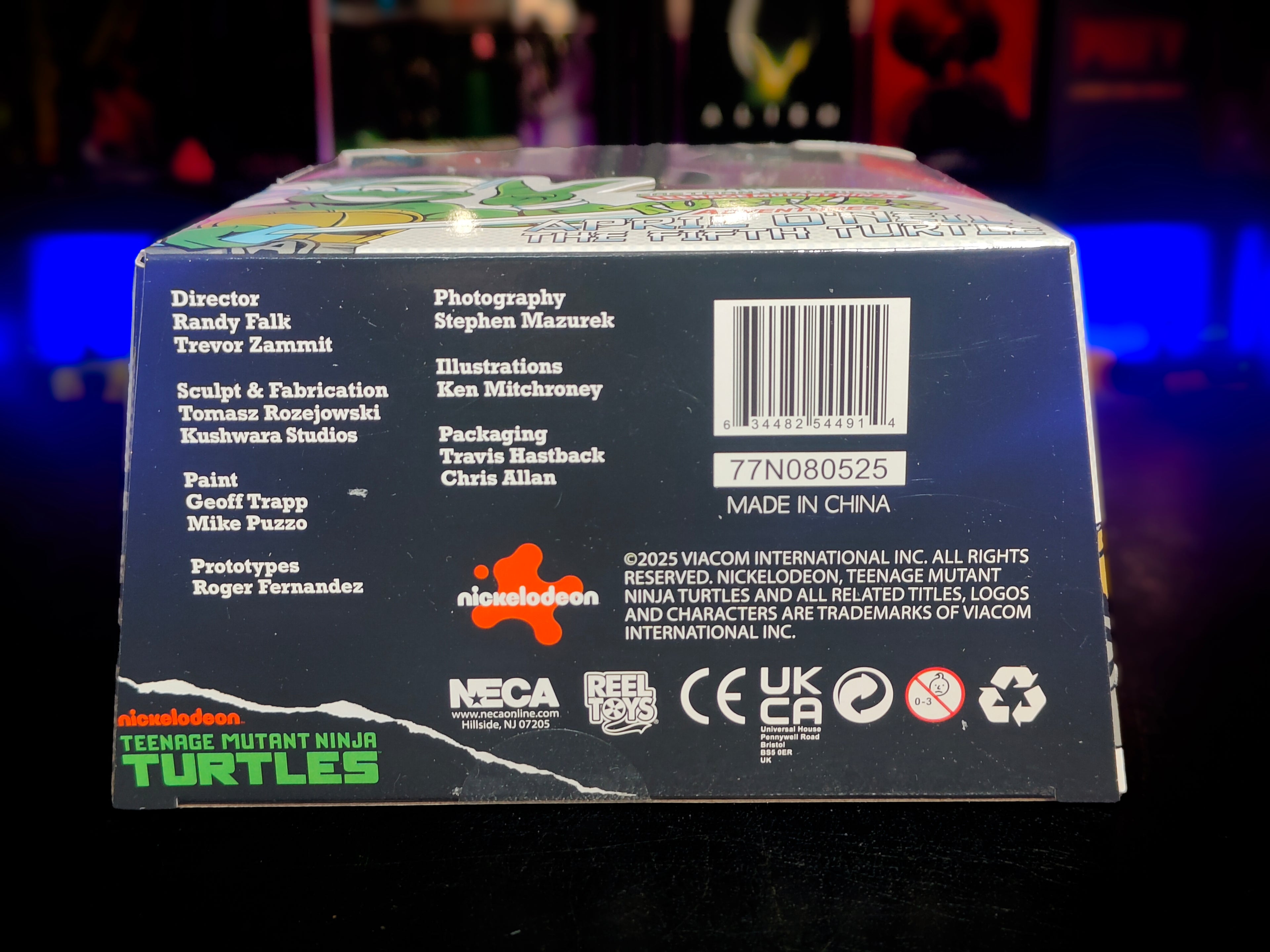 NECA Teenage Mutant Ninja Turtles April O Neil 5th Turtle Action Figure