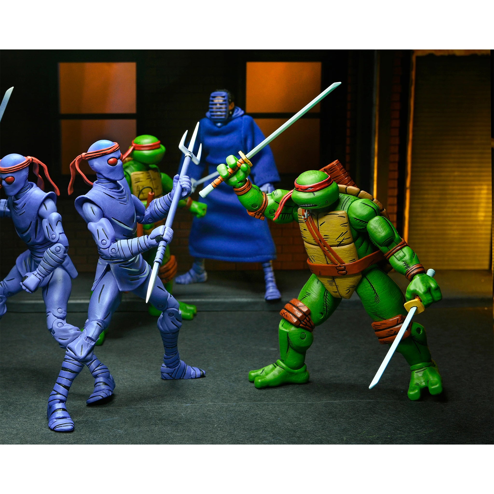 NECA Teenage Mutant Ninja Turtles Leonardo Mirage Comics Action Figure