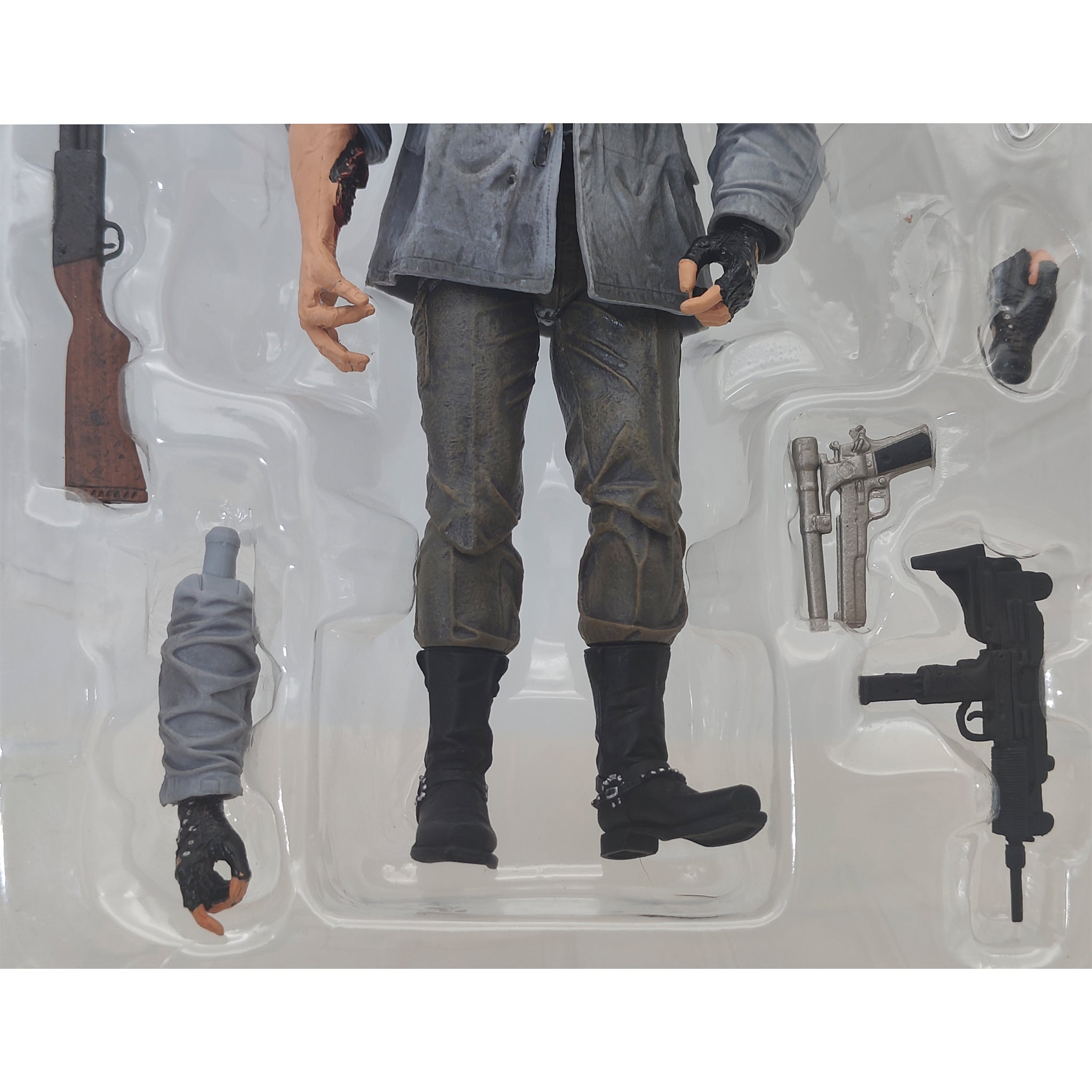 NECA Terminator Ultimate Tech Noir Terminator Action Figure 18cm  - Used – Terminator, NECA, 18 cm, 2021, pre-owned collector piece, Uncanny Collectibles Dublin Ireland