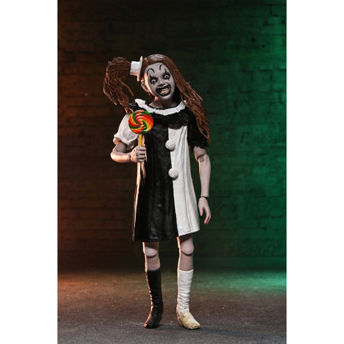 NECA Terrifier 2 Ultimate Art The Clown And The Pale Girl Action Figure 2 Pack – Terrifier, NECA, 18 cm, brand new collector item, Uncanny Collectibles Dublin Ireland
