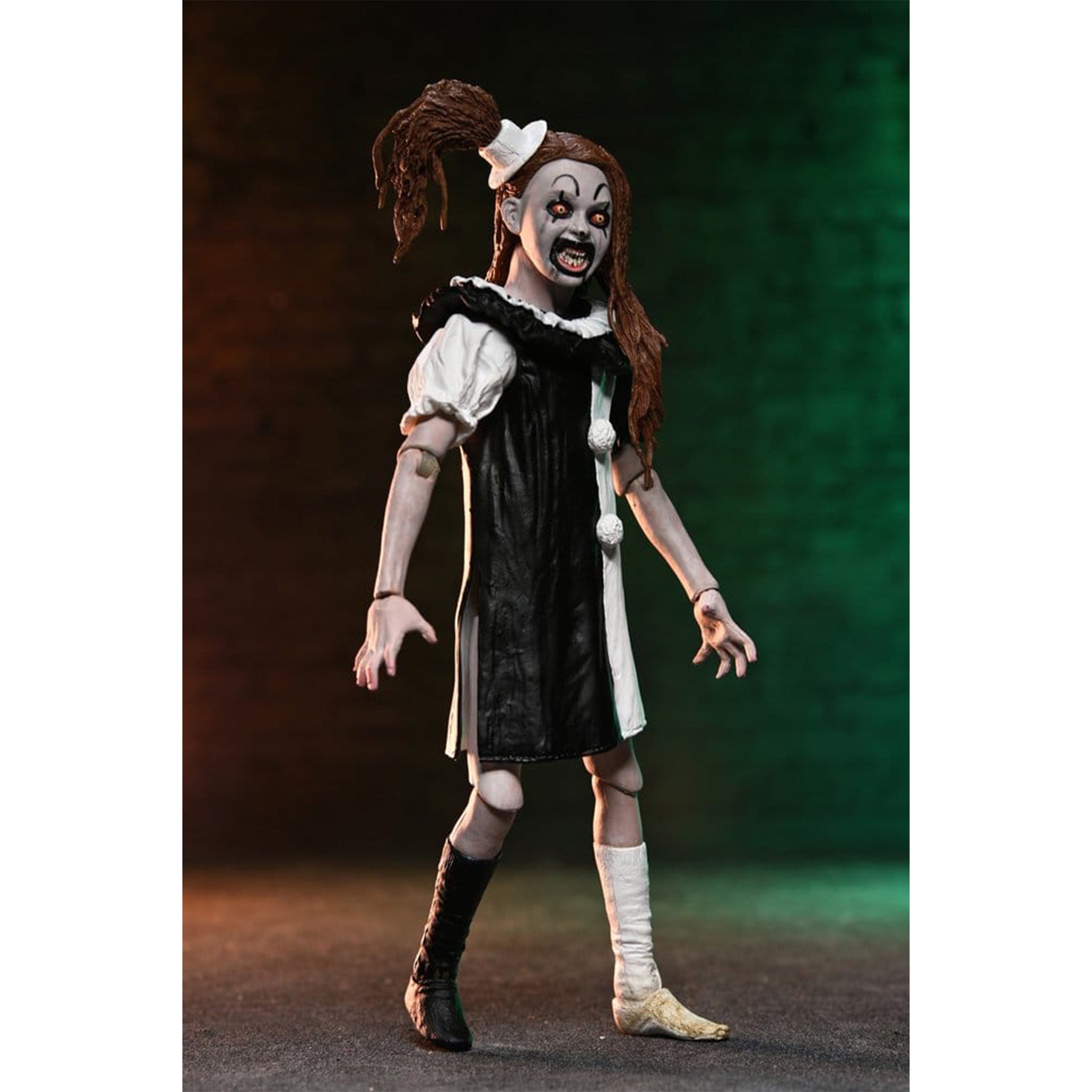 NECA Terrifier 2 Ultimate Art The Clown And The Pale Girl Action Figure 2 Pack