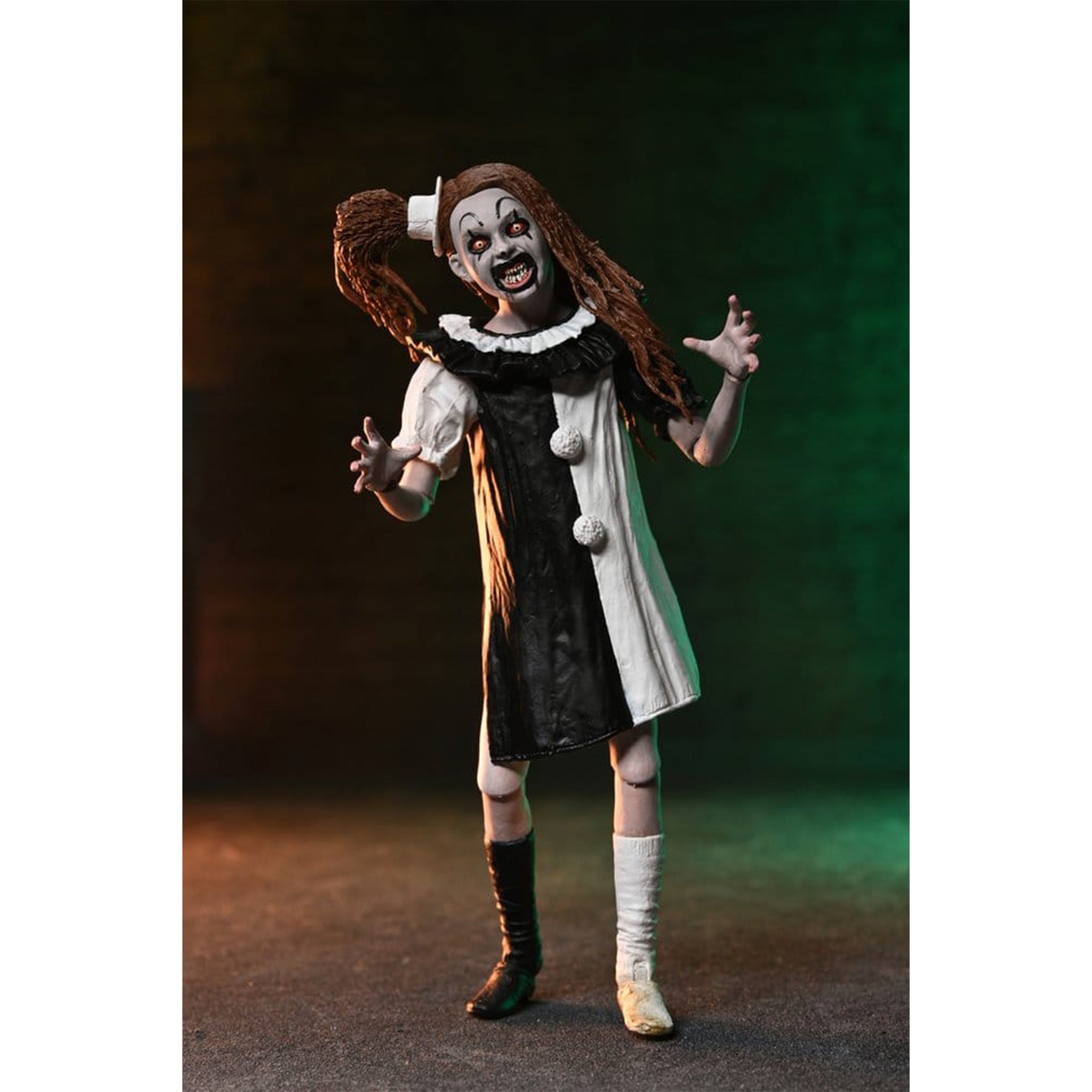 NECA Terrifier 2 Ultimate Art The Clown And The Pale Girl Action Figure 2 Pack
