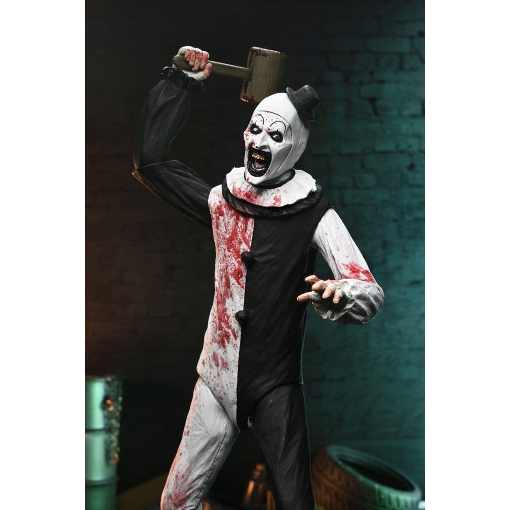 NECA Terrifier 2 Ultimate Art The Clown Blood Splattered Action Figure
