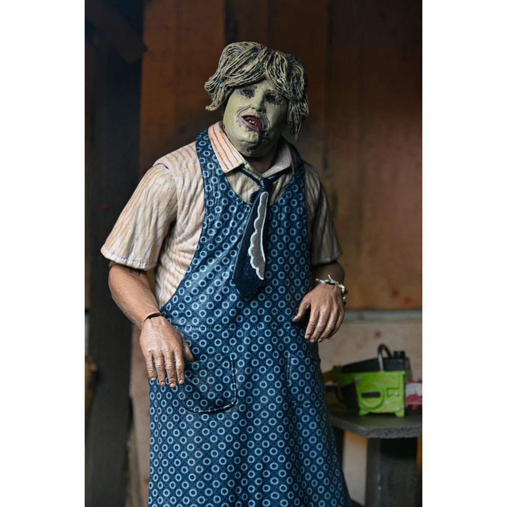 NECA Texas Chainsaw Massacre Leatherface 50th Anniversary clothed action figure, 20cm tall, with real fabric clothing and multiple masks