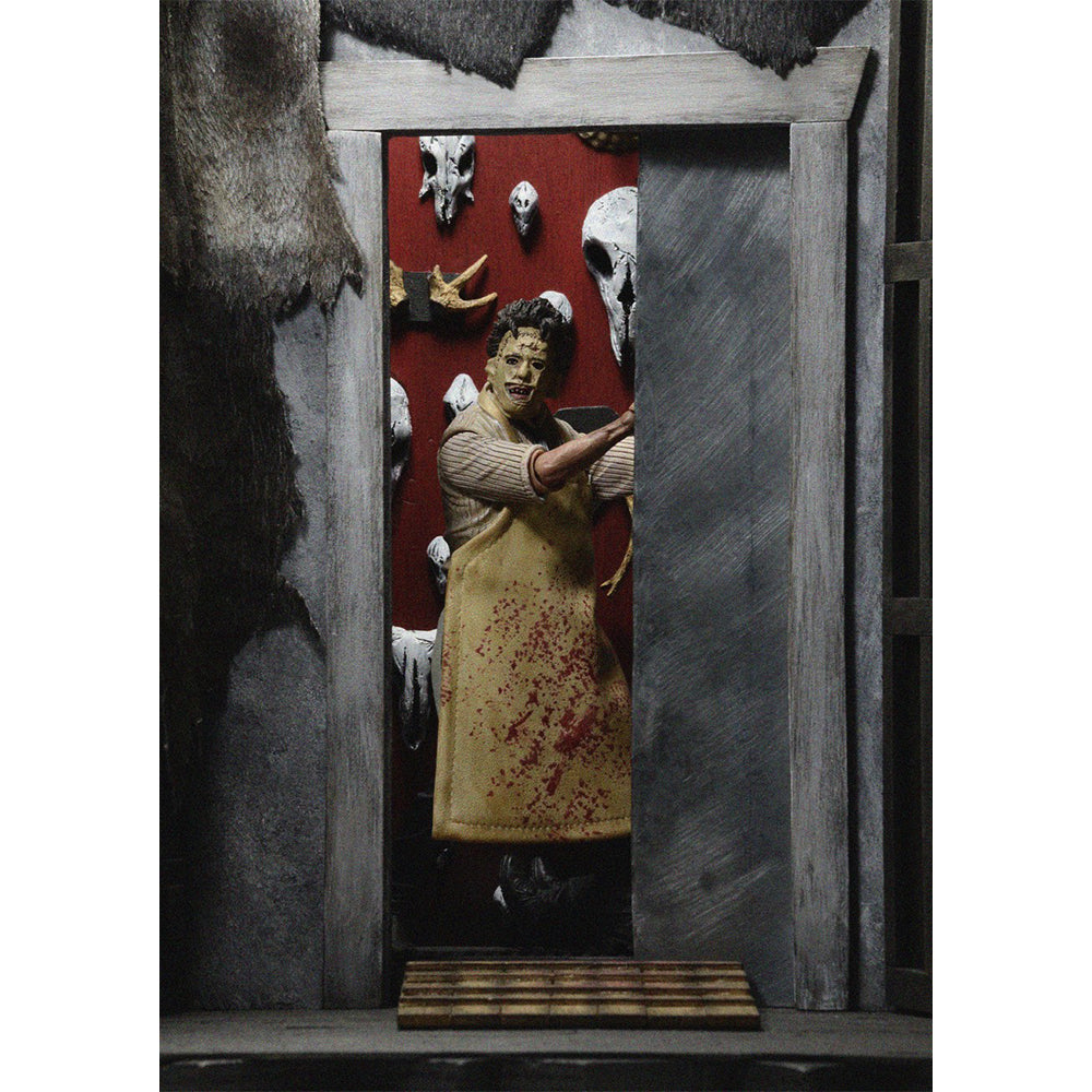 NECA Texas Chainsaw Massacre Ultimate Leatherface Action Figure 18cm
