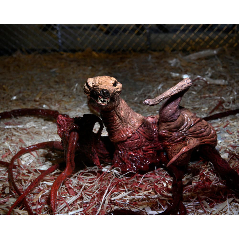 NECA The Thing Deluxe Ultimate Dog Creature Action Figure 18cm Scale – The Thing, NECA, 18 cm, 2024, brand new collector item, Uncanny Collectibles Dublin Ireland