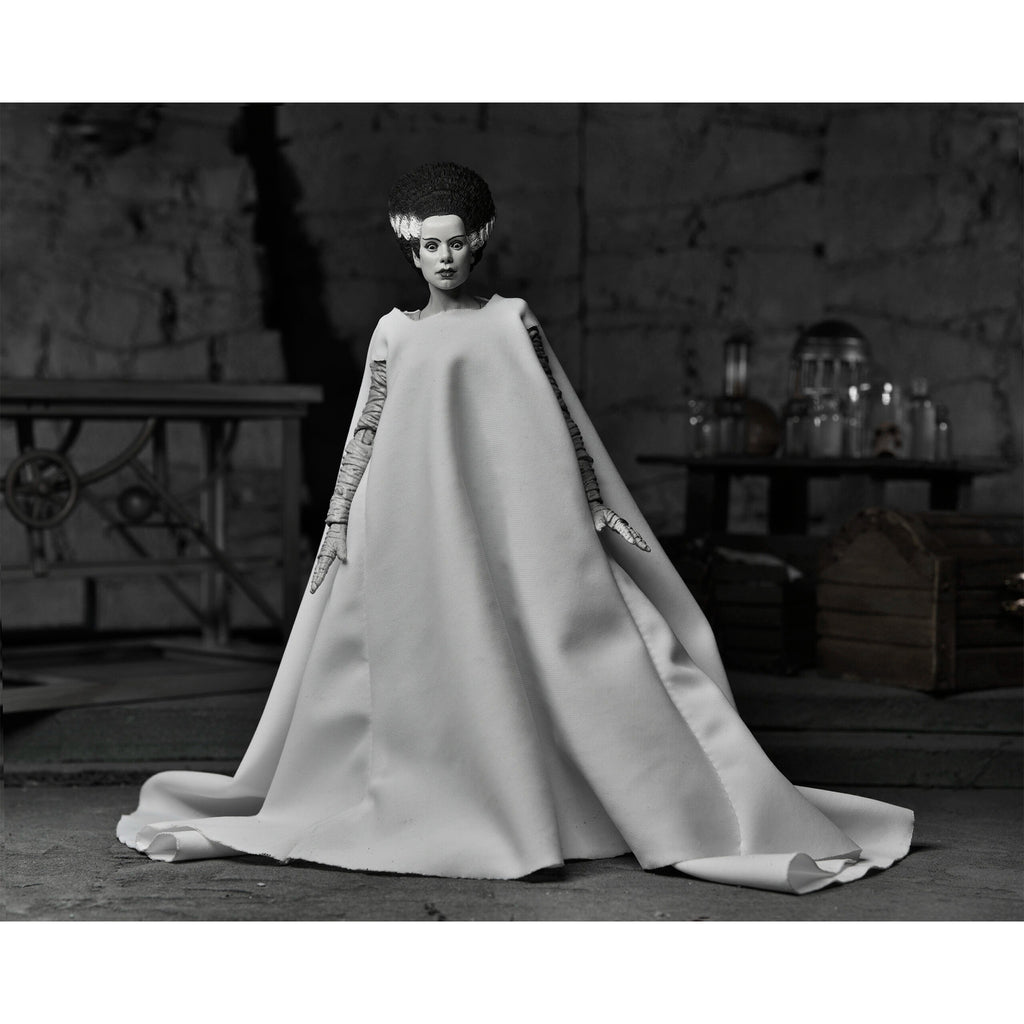 NECA Ultimate Bride of Frankenstein Universal Monsters Black & White Action Figure