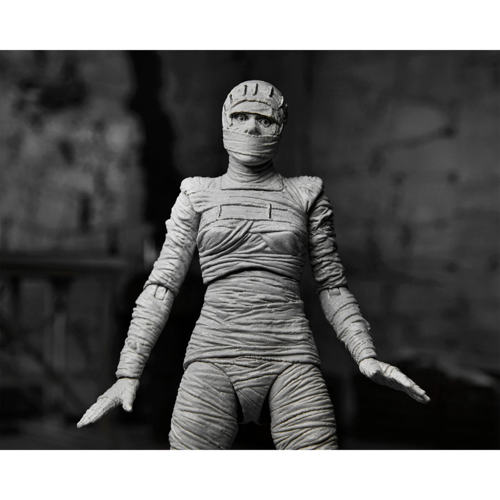 NECA Ultimate Bride of Frankenstein Universal Monsters Black & White Action Figure