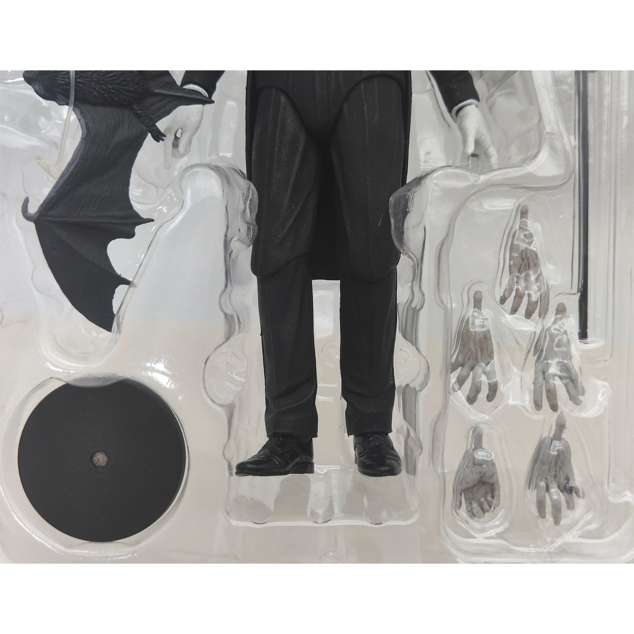 NECA Universal Monsters Ultimate Dracula Carfax Abbey Action Figure Black and White Version 18cm - Used – Universal Monsters, NECA, 18 cm, 2021, pre-owned collector piece, Uncanny Collectibles Dublin Ireland