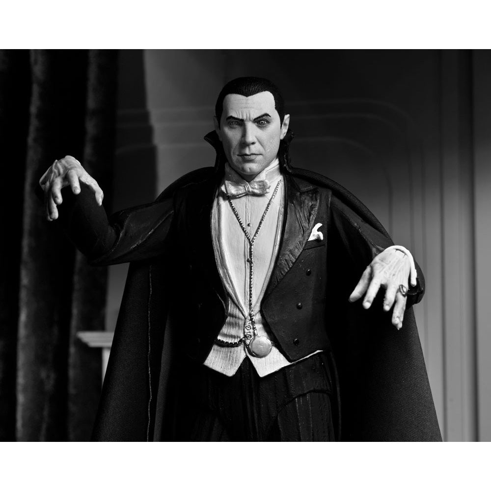 NECA Universal Monsters Ultimate Dracula Carfax Abbey Action Figure Black and White Version 18cm