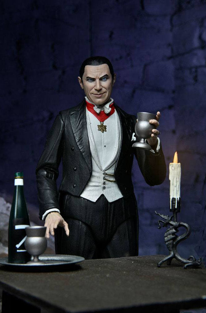NECA Universal Monsters Ultimate Dracula Transylvania Action Figure Colour Version 18cm – Universal Monsters, NECA, 18 cm, 2022, brand new collector item, Uncanny Collectibles Dublin Ireland