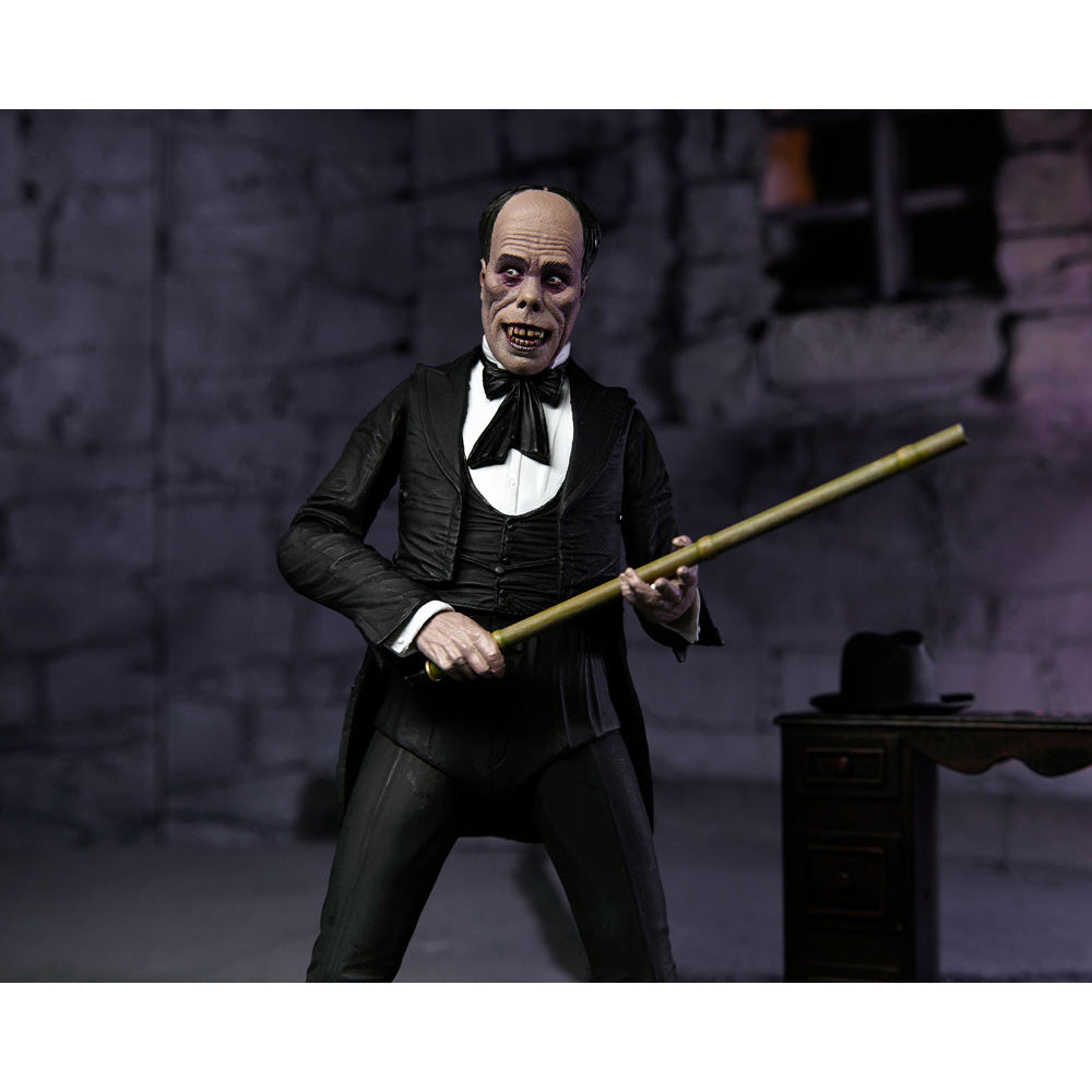 NECA Ultimate The Phantom Of The Opera 1925 Universal Monsters Action Figure 18cm