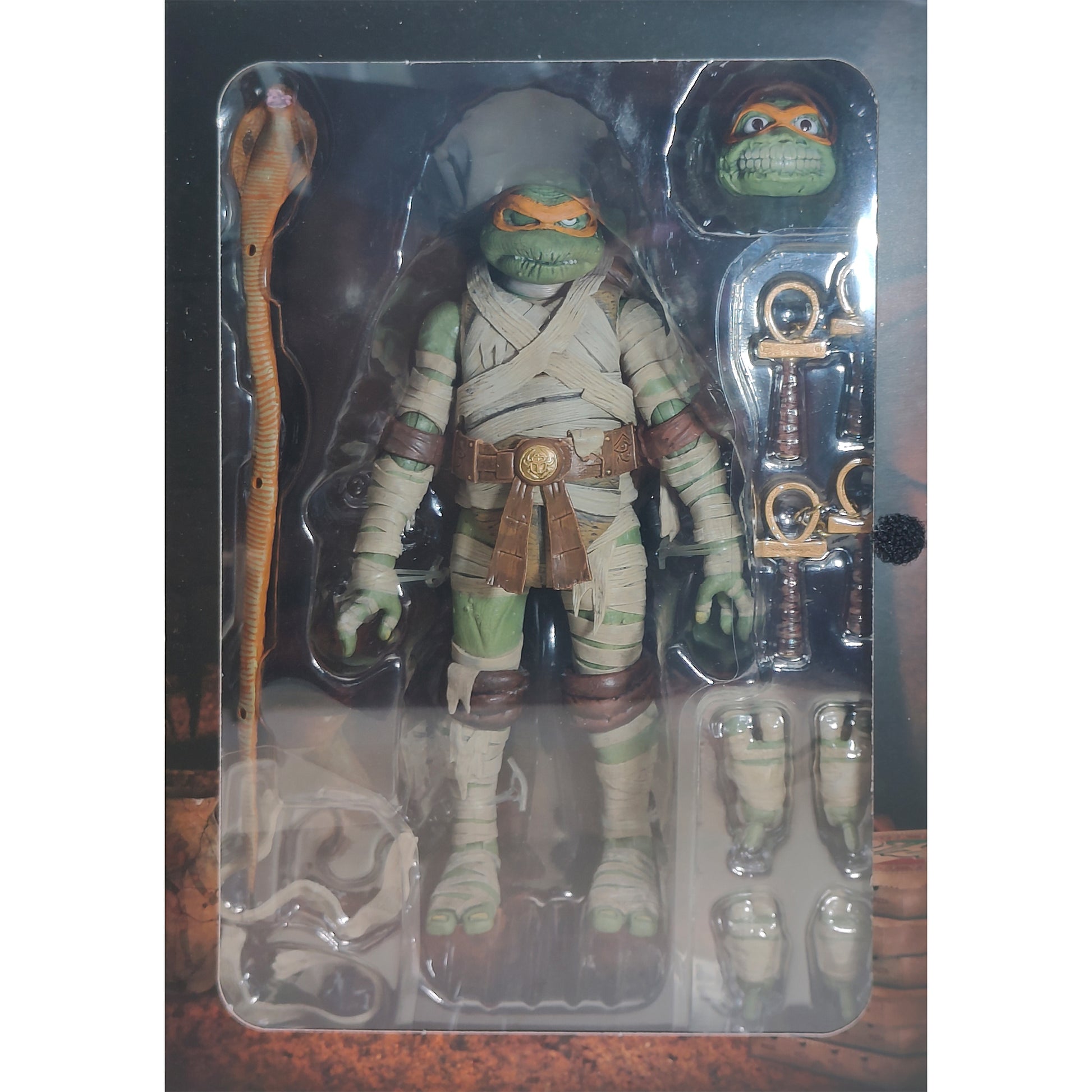 NECA Universal Monsters x TMNT Ultimate Michelangelo As The Mummy Action Figure 18cm