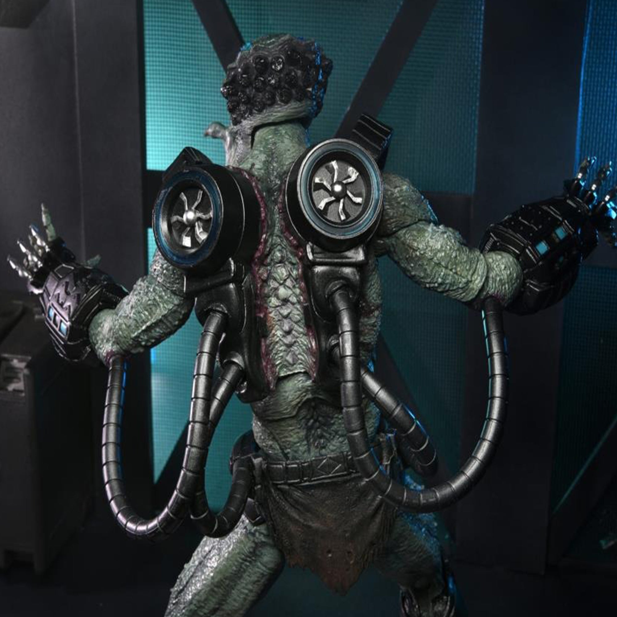 NECA Predator Concrete Jungle Deluxe Ultimate Stone Heart Predator Action Figure 25cm