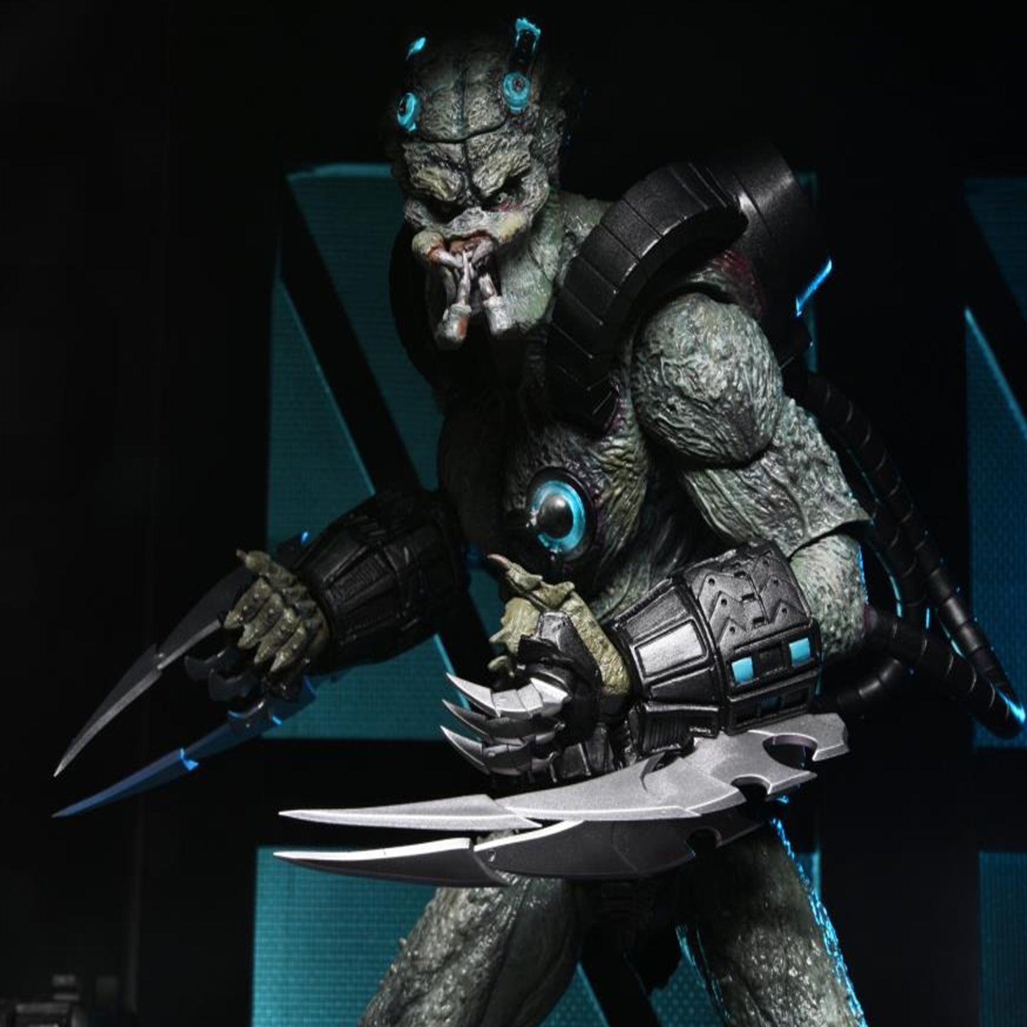 NECA Predator Concrete Jungle Deluxe Ultimate Stone Heart Predator Action Figure 25cm