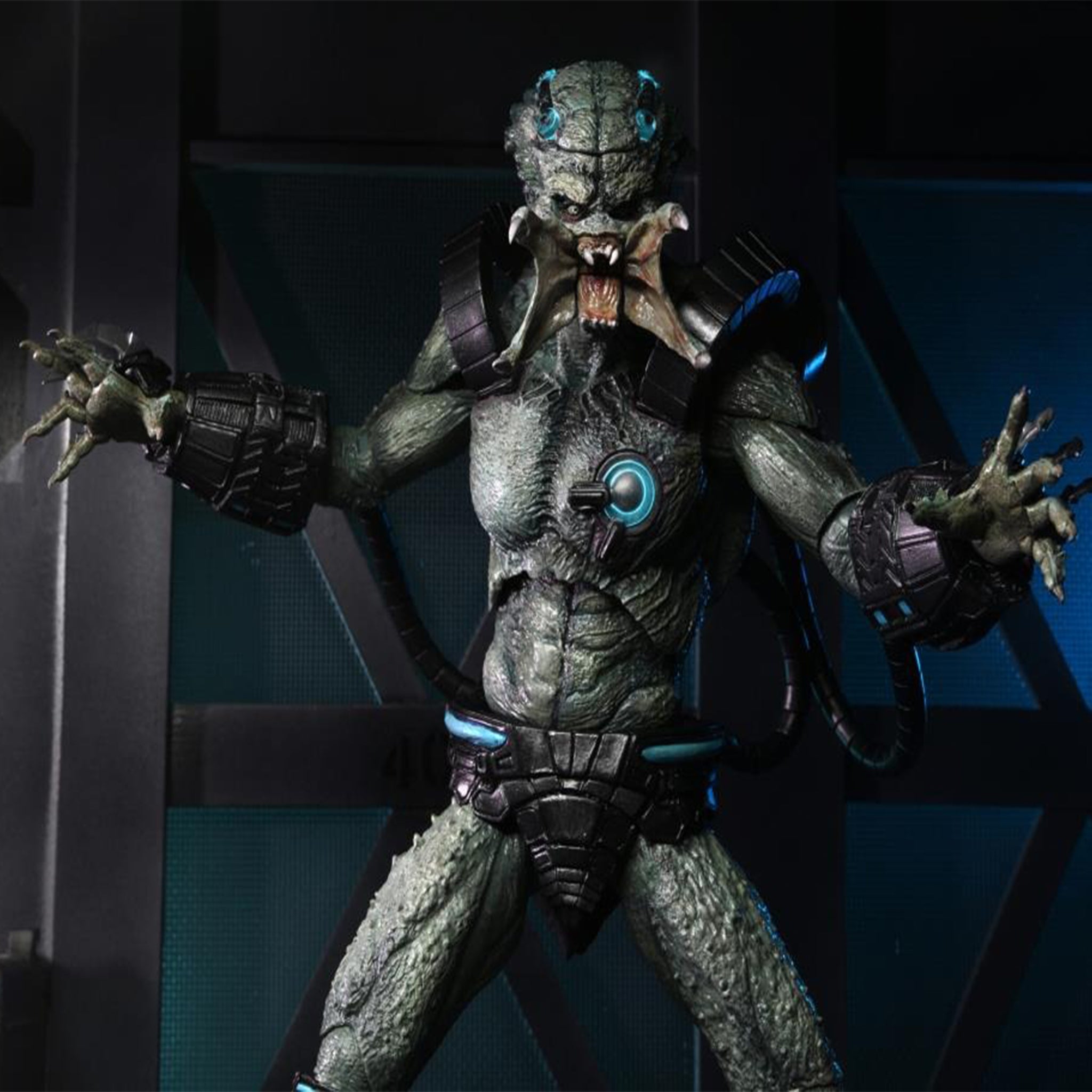 NECA Predator Concrete Jungle Deluxe Ultimate Stone Heart Predator Action Figure 25cm