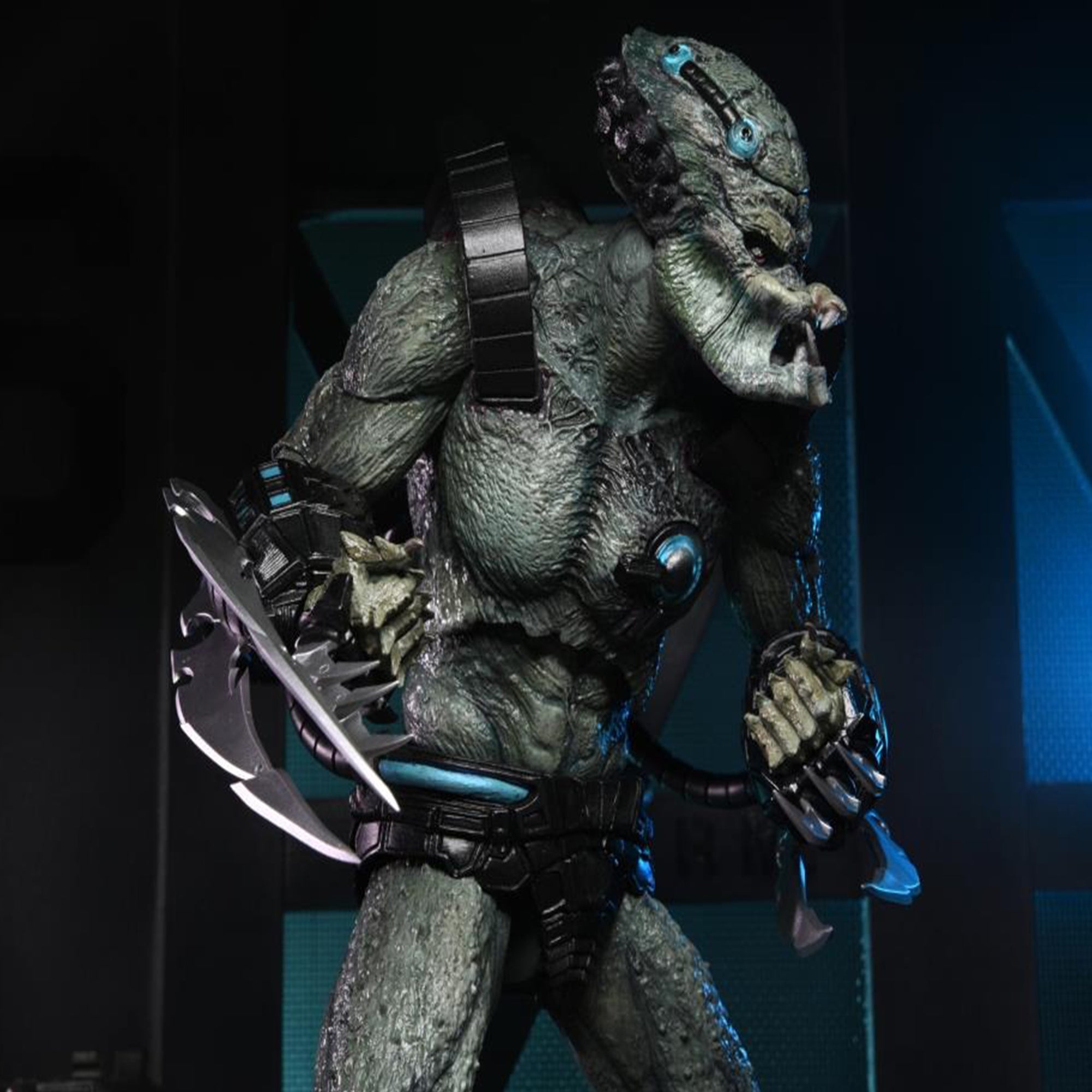 NECA Predator Concrete Jungle Deluxe Ultimate Stone Heart Predator Action Figure 25cm