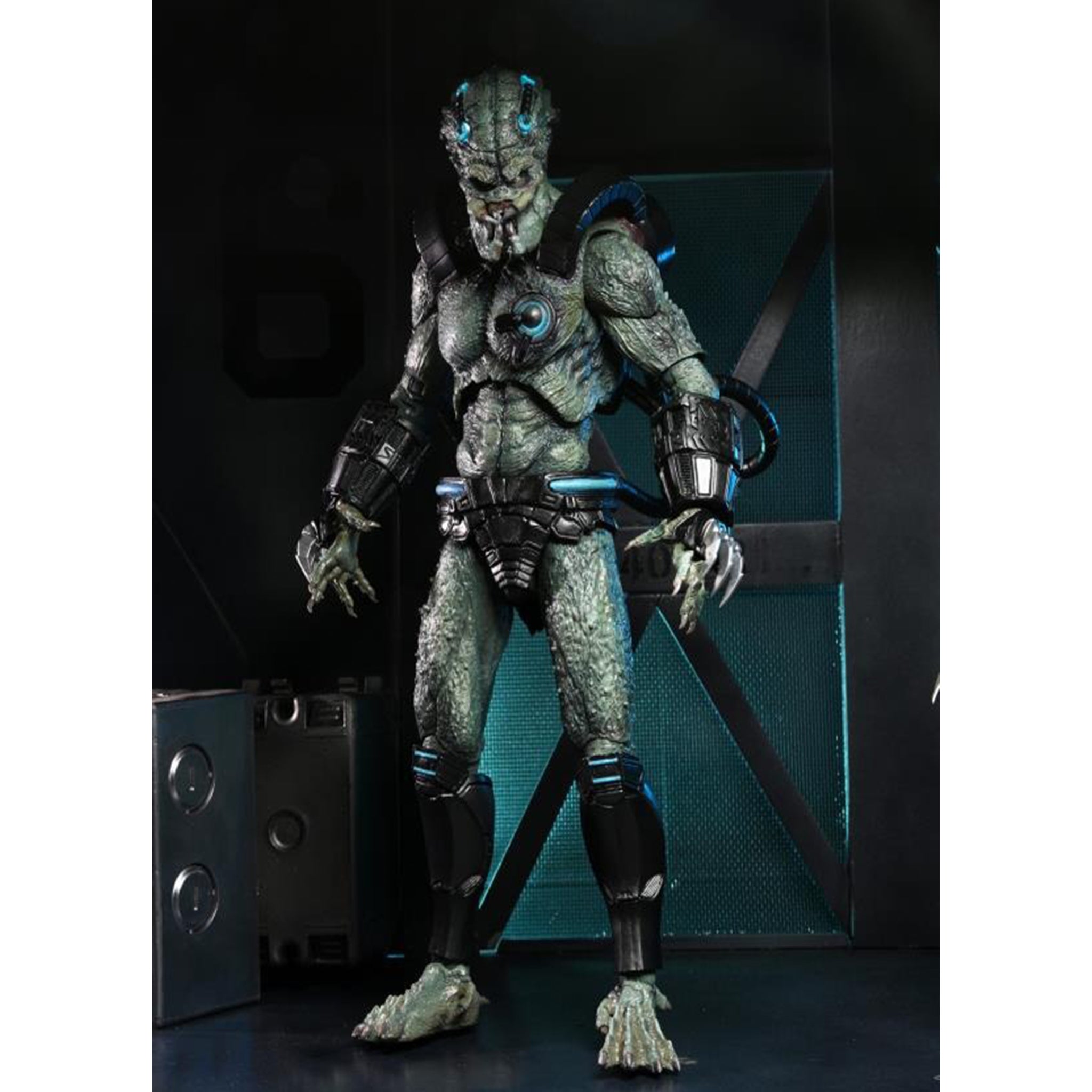 NECA Predator Concrete Jungle Deluxe Ultimate Stone Heart Predator Action Figure 25cm