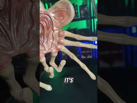 NECA Aliens Facehugger 1:1 Foam Replica Prop