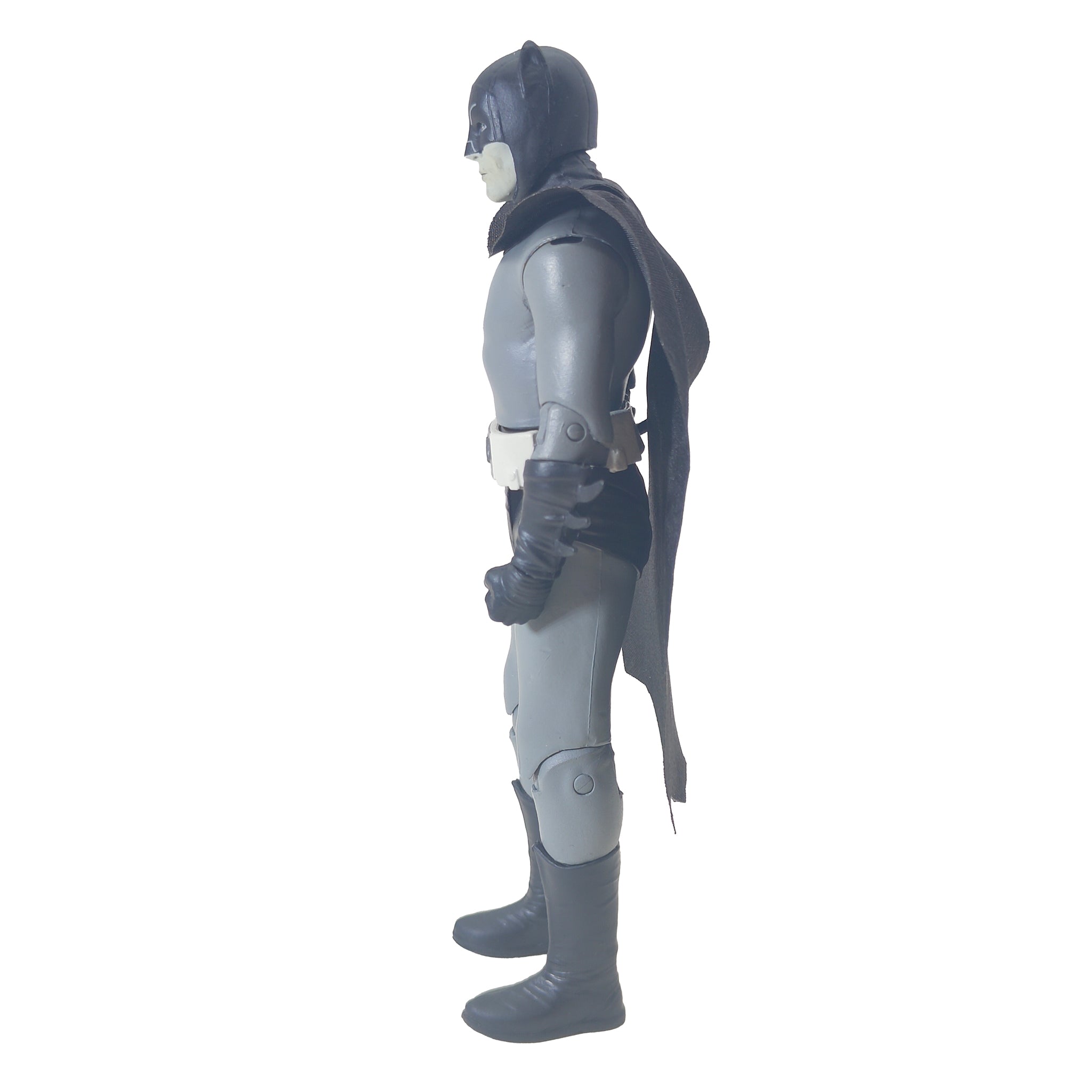 Retro Black & White Batman 1966 Batman TV Series McFarlane Toys Action Figure 2022 15cm – Batman, McFarlane Toys, 15 cm, 2023, pre-owned collector piece, Uncanny Collectibles Dublin Ireland