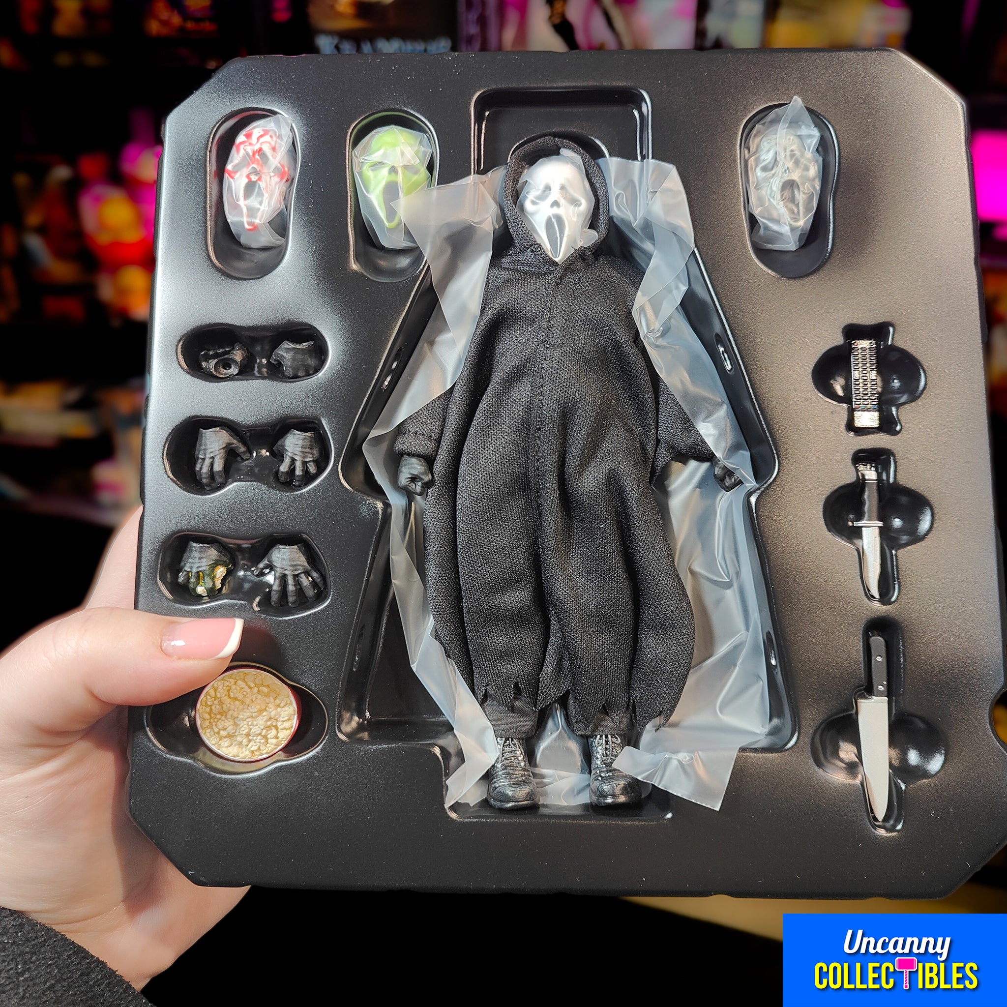 Scream Ghostface Mezco Toyz One:12 Collective Action Figure – Scream, Mezco Toyz, 16 cm, 2024, brand new collector item, Uncanny Collectibles Dublin Ireland