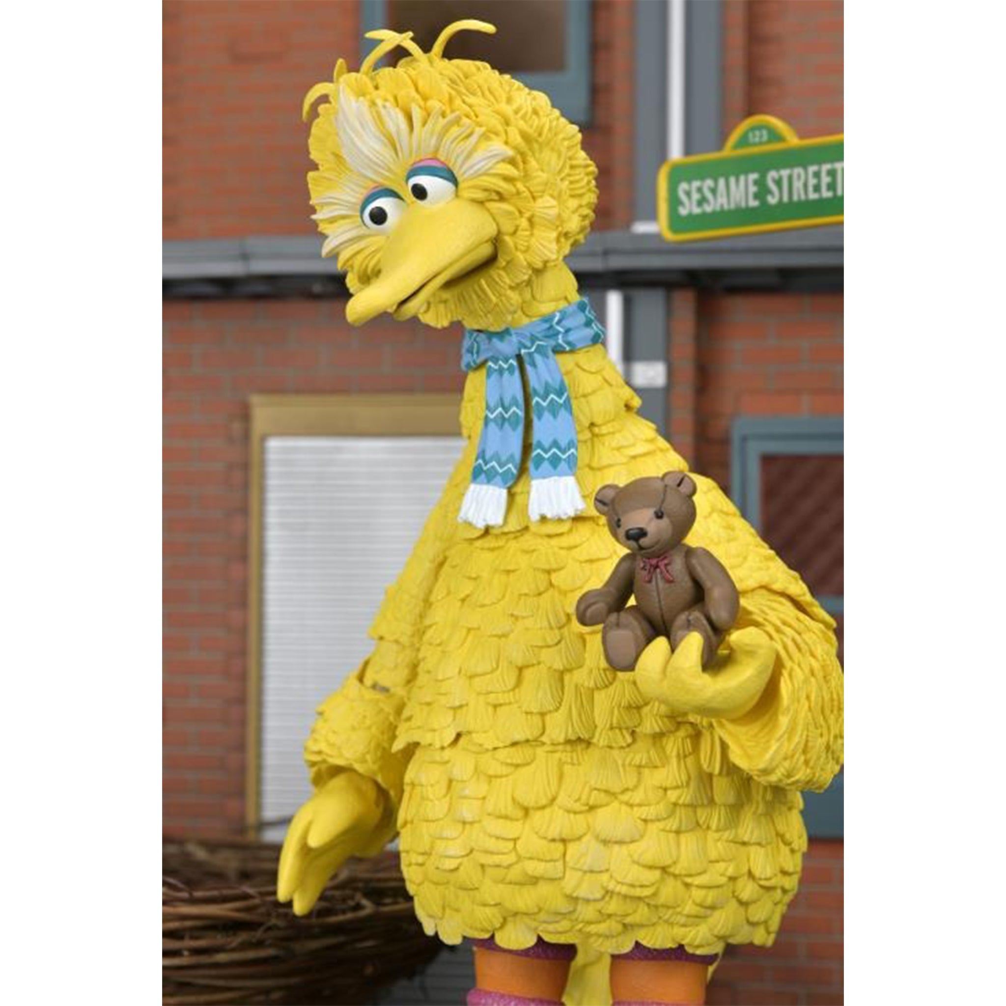 Sesame Street Big Bird Ultimate NECA Action Figure - photo 5 of 15