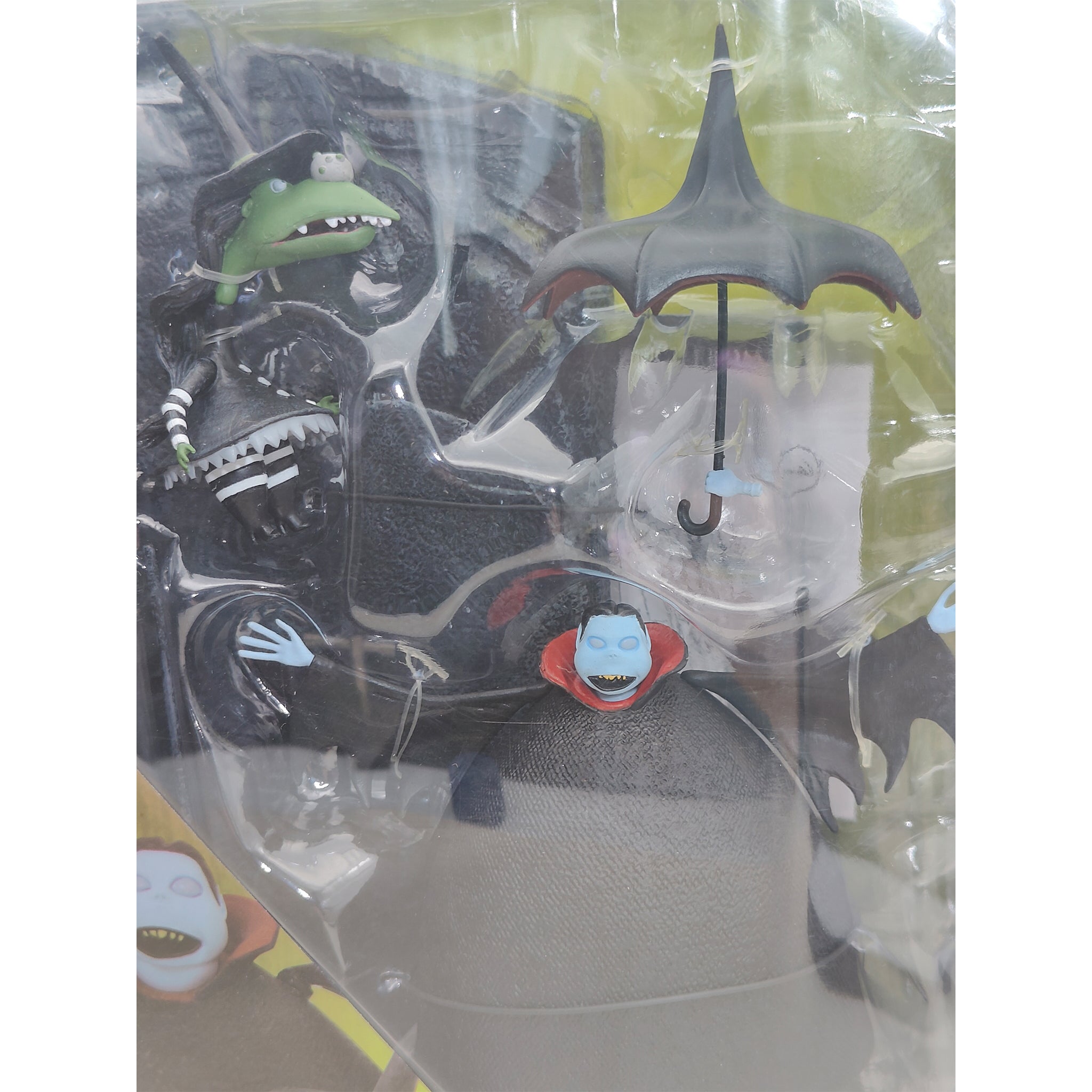 Short Vampire And Zeldaborn Nightmare Before Christmas Diamond Select Action Figure 2019 – Nightmare Before Christmas, Diamond Select Toys, 18 cm, 2019, pre-owned collector piece, Uncanny Collectibles Dublin Ireland