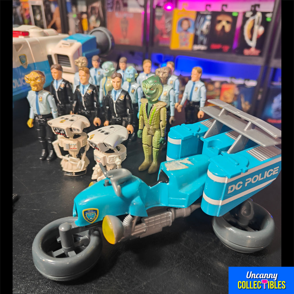 Space Precinct 2040 Bundle - 16 Figures & 2 Vehicles Vivid Imaginations 1994