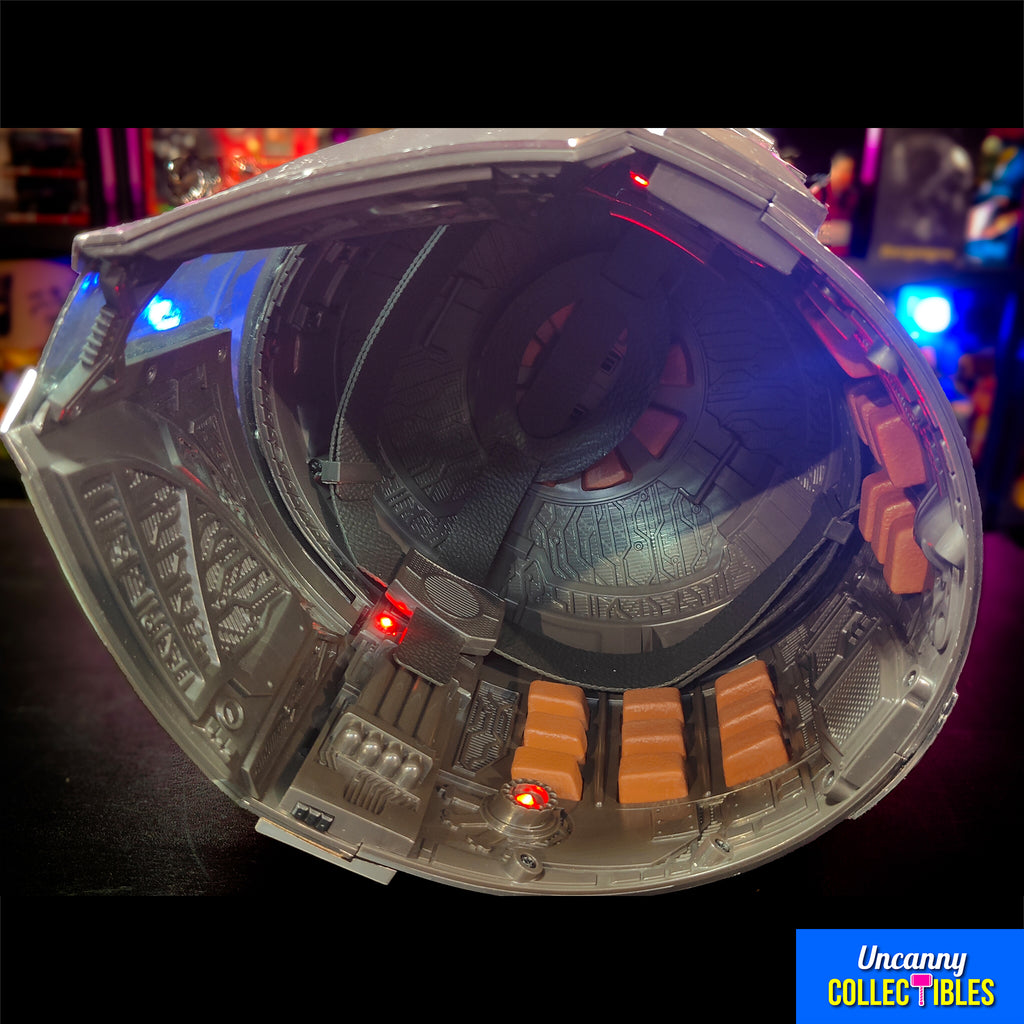 Star Wars Black Series  The Mandalorian Electronic Helmet Hasbro 2021 – Star Wars, Hasbro, 35 cm, 2021, pre-owned collector piece, Uncanny Collectibles Dublin Ireland