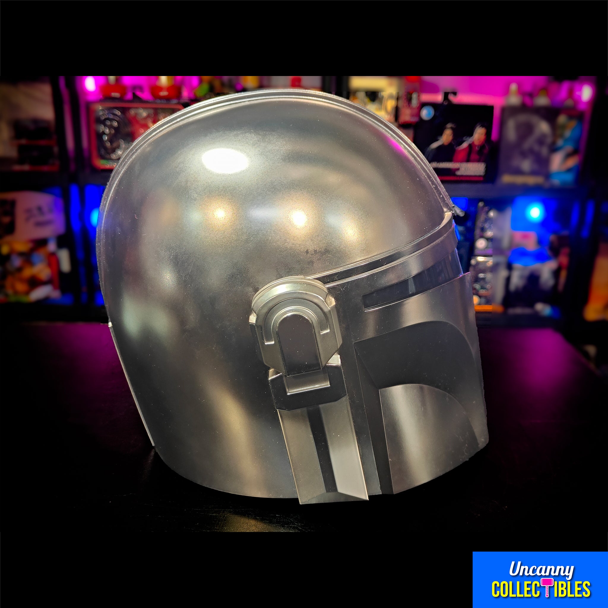 Star Wars Black Series  The Mandalorian Electronic Helmet Hasbro 2021 – Star Wars, Hasbro, 35 cm, 2021, pre-owned collector piece, Uncanny Collectibles Dublin Ireland