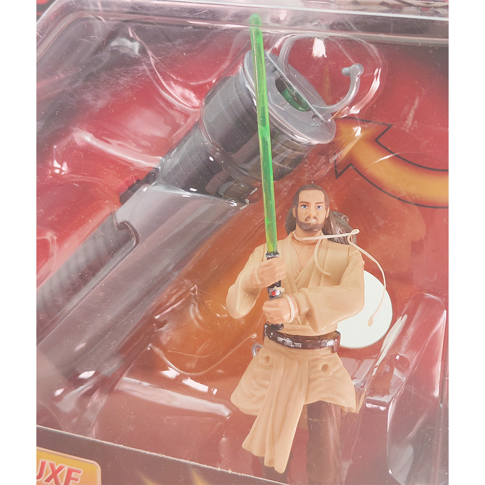 Star Wars Episode 1 Deluxe Qui Gon Jinn 3.75 Inch Action Figure With Lightsaber Handle Hasbro 1999 – Star Wars, Hasbro, 9.5 cm, 1999, pre-owned collector piece, Uncanny Collectibles Dublin Ireland