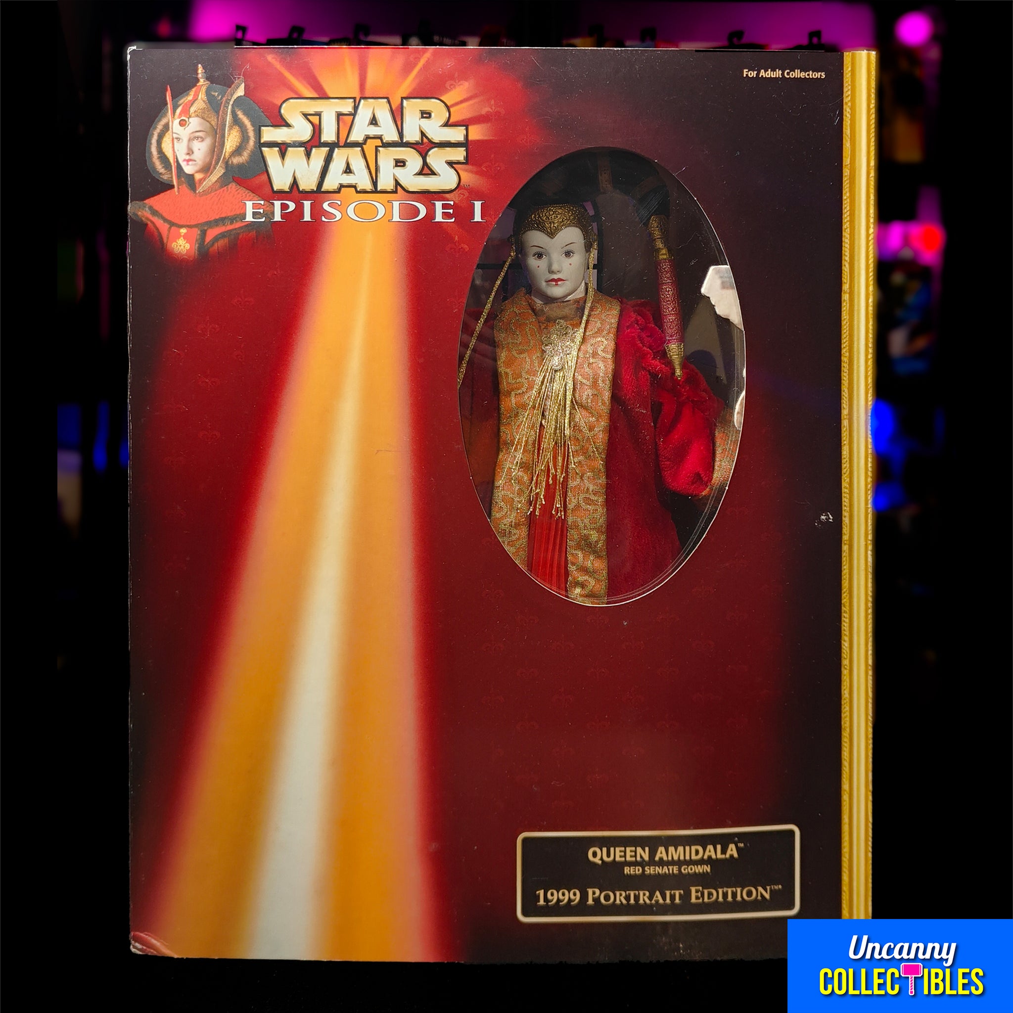 Star Wars Episode 1 Queen Amidala Red Senate Gown 1999 Portrait Edition Doll Hasbro 30cm – Star Wars, Hasbro, 30 cm, 1999, pre-owned collector piece, Uncanny Collectibles Dublin Ireland