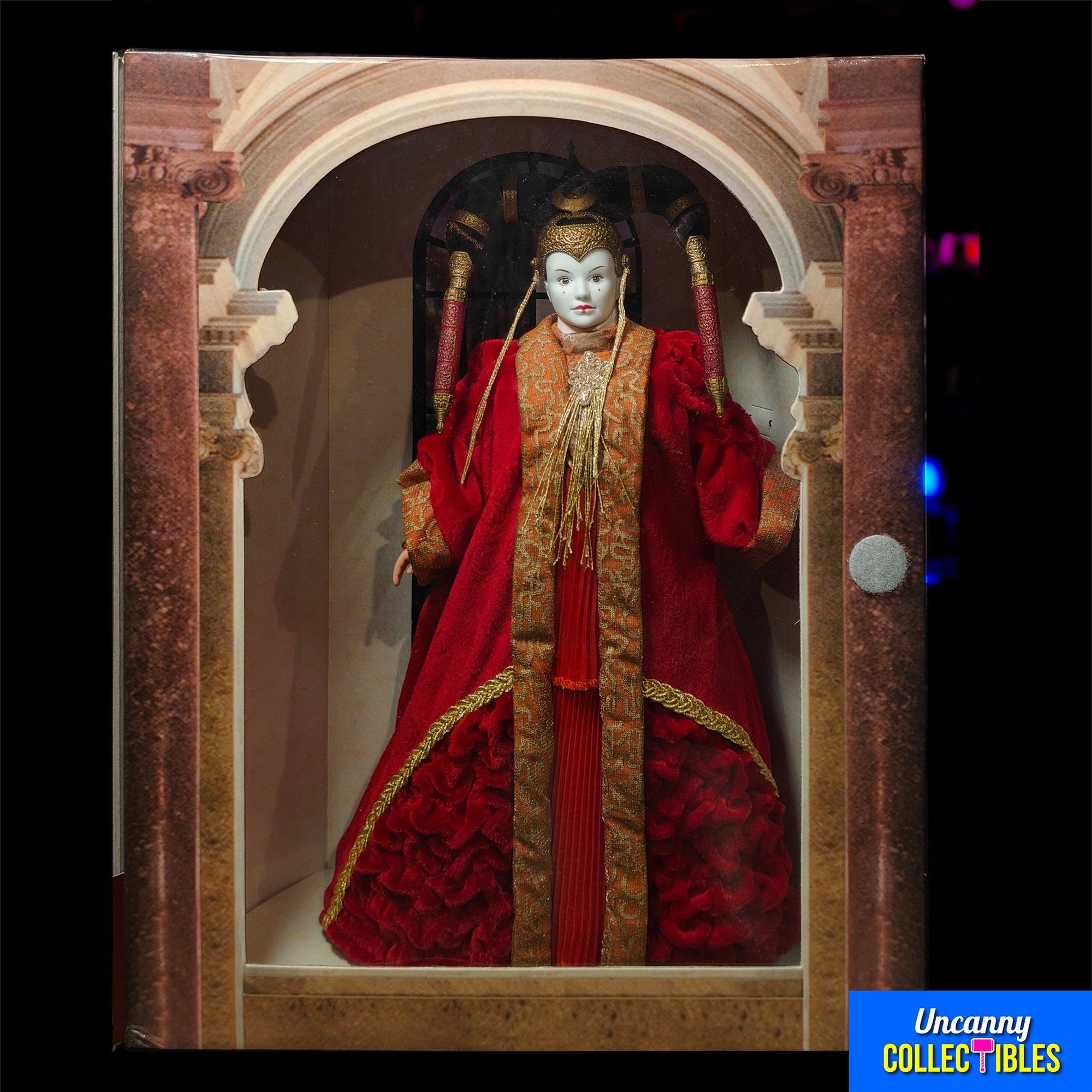 Star Wars Episode 1 Queen Amidala Red Senate Gown 1999 Portrait Edition Doll Hasbro 30cm