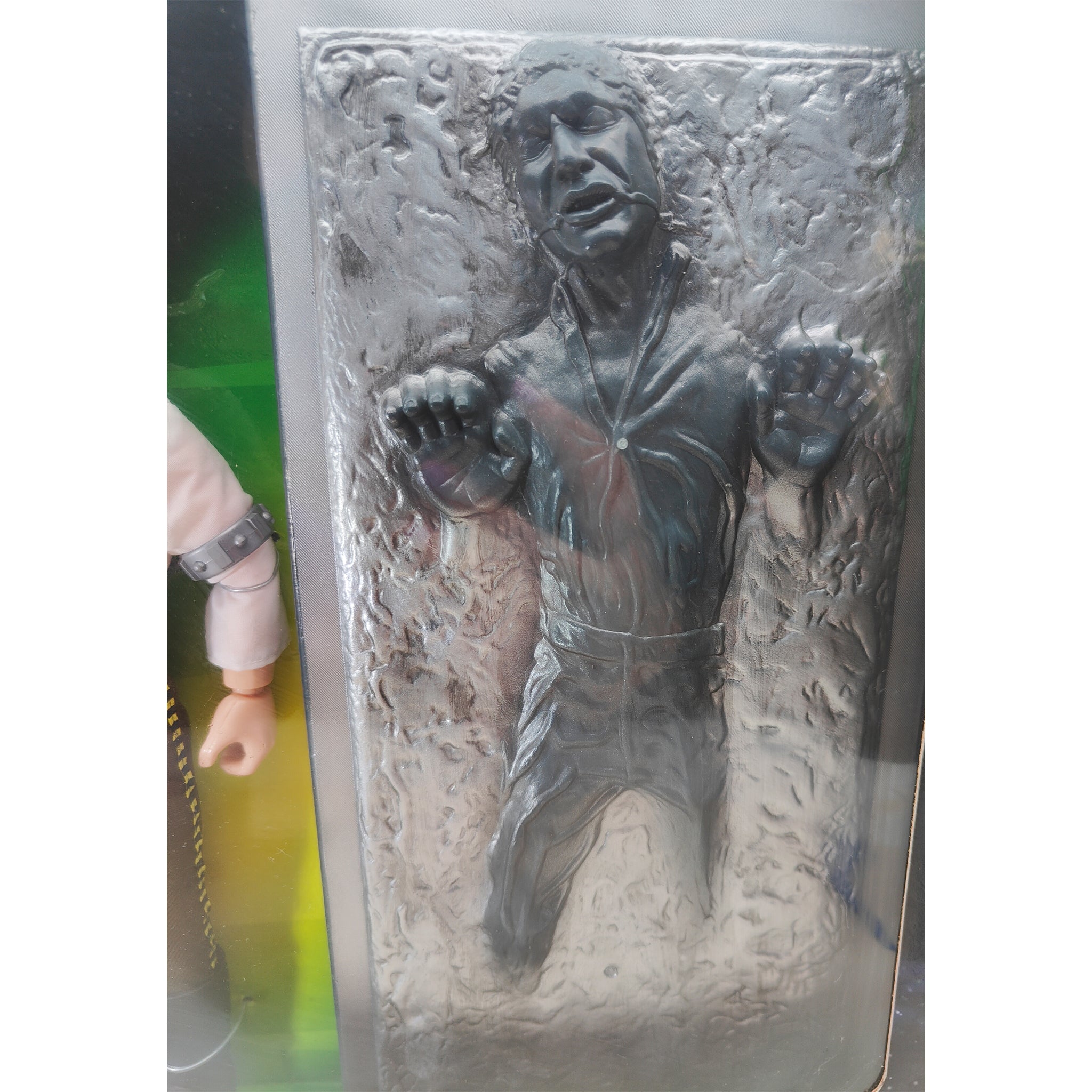 Star Wars Han Solo With Carbonite Block Hasbro Action Figure 1998 30cm – Star Wars, Hasbro, 30 cm, 1998, pre-owned collector piece, Uncanny Collectibles Dublin Ireland