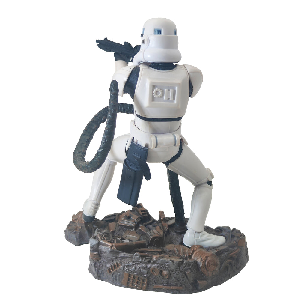 Star Wars Unleashed Han Solo In Stormtrooper Disguise Hasbro Statue 2005 15cm – Star Wars, Hasbro, 15 cm, 2023, pre-owned collector piece, Uncanny Collectibles Dublin Ireland