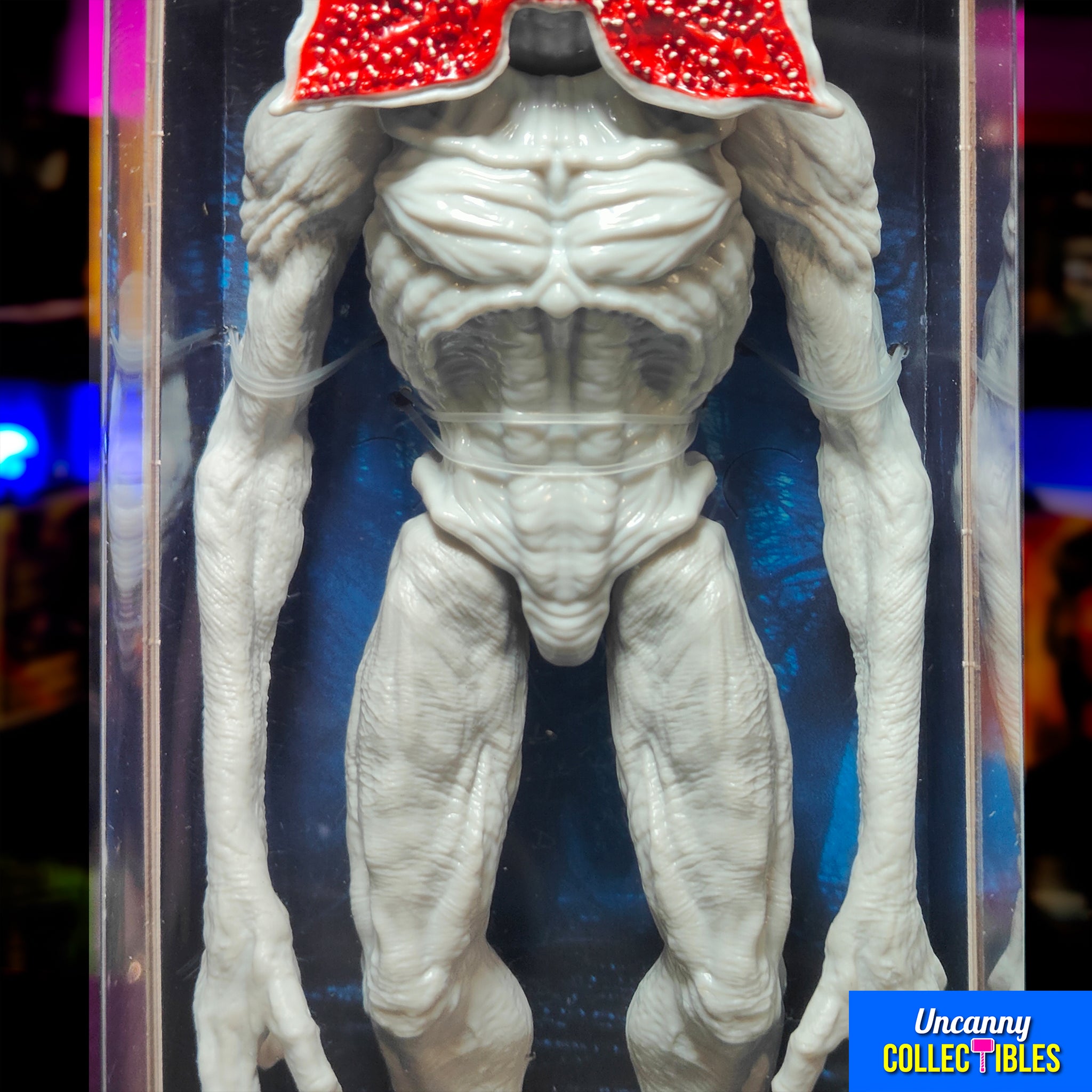Stranger Things Demogorgan Jazwares Action Figure 30cm – TV Icons & Heroes, Jazwares, 30 cm, brand new collector item, Uncanny Collectibles Dublin Ireland