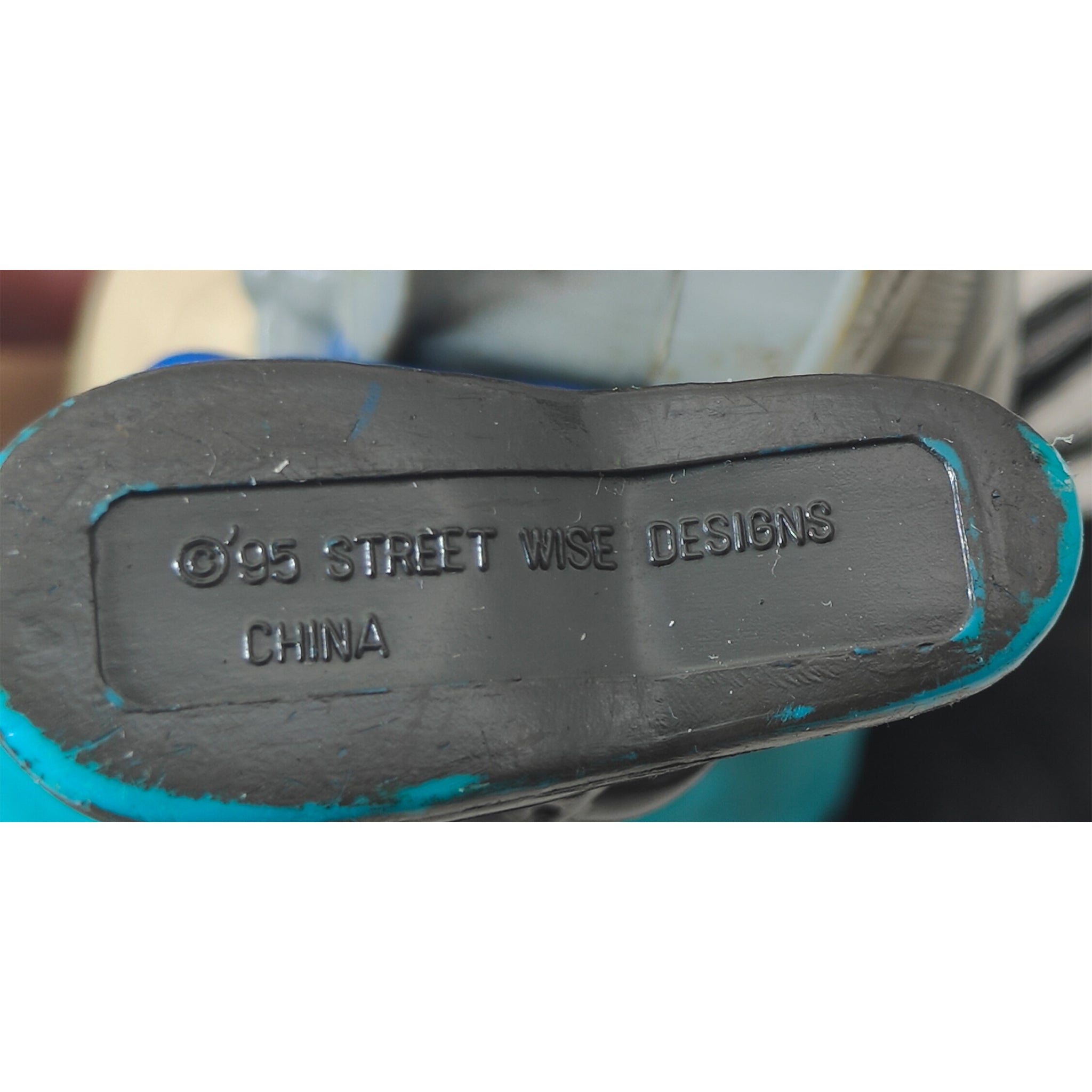 Street Sharks Rox Mattel Action Figure 1995 15cm – TV Icons & Heroes, Mattel, 15 cm, 1995, pre-owned collector piece, Uncanny Collectibles Dublin Ireland