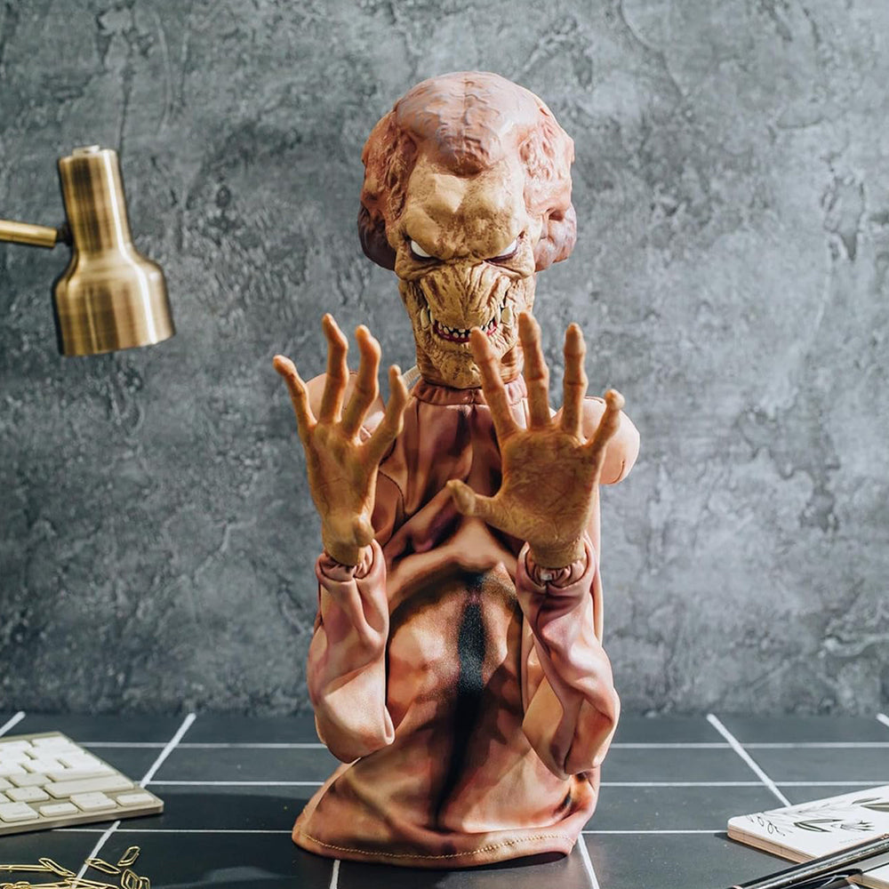 Syndicate Collectibles Pumpkinhead Horror Reachers Boxing Puppet 33cm – Horror, Syndicate Collectibles, 33 cm, 2024, pre-owned collector piece, Uncanny Collectibles Dublin Ireland