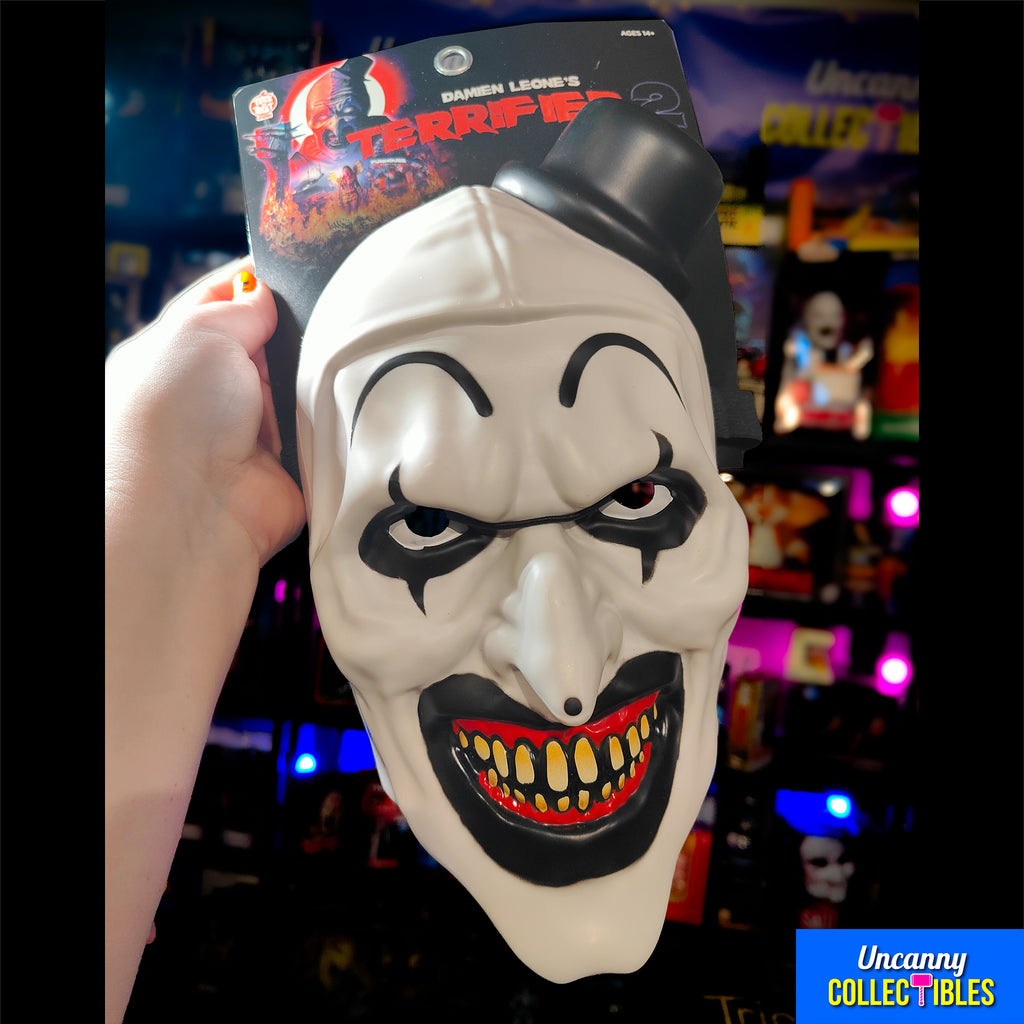 Terrifier 2 Art the Clown Trick Or Treat Studios Retro Mask – Terrifier, Trick or Treat Studios, 35 cm, 2025, brand new collector item, Uncanny Collectibles Dublin Ireland