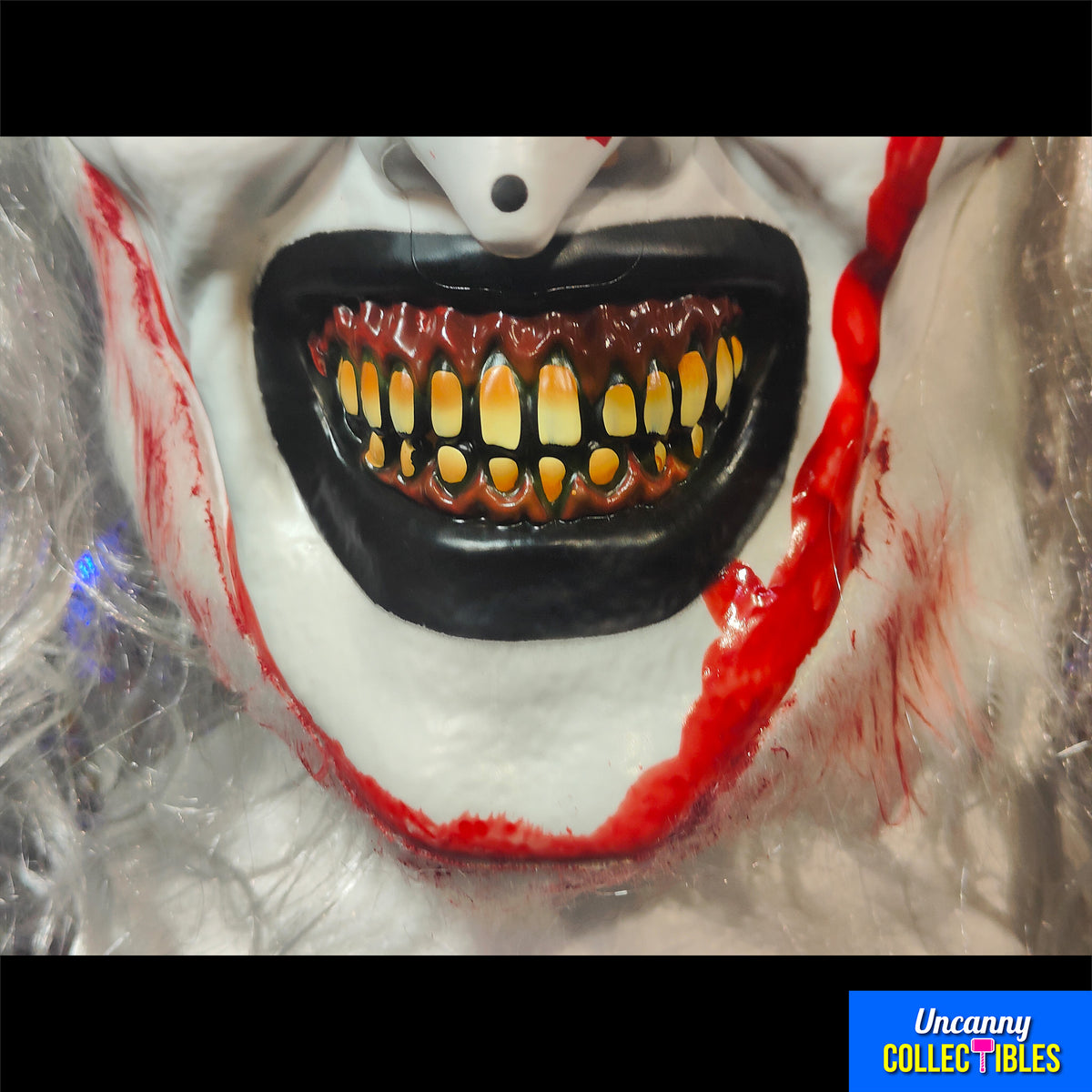 Terrifier 3 Santa Art the Clown Trick or Treat Studios Deluxe Mask - photo 5 of 12