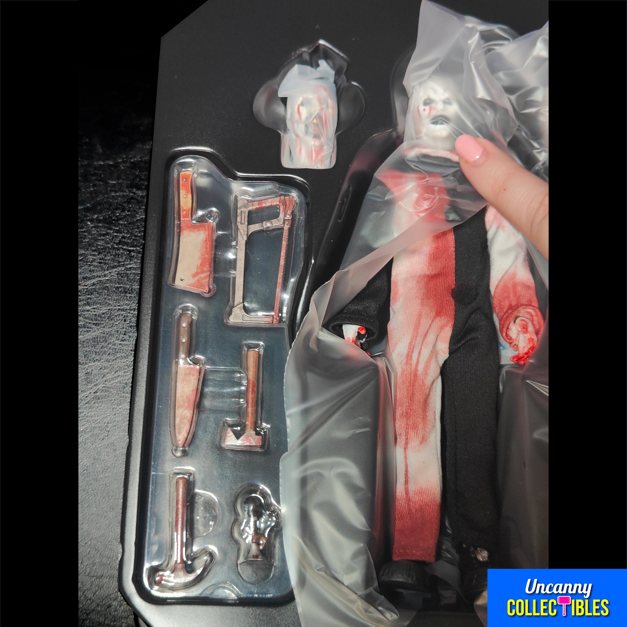 Terrifier Art The Clown Mezco Toyz One:12 Collective Deluxe Action Figure 2025 17cm – Terrifier, Mezco Toyz, 17 cm, 2025, brand new collector item, Uncanny Collectibles Dublin Ireland
