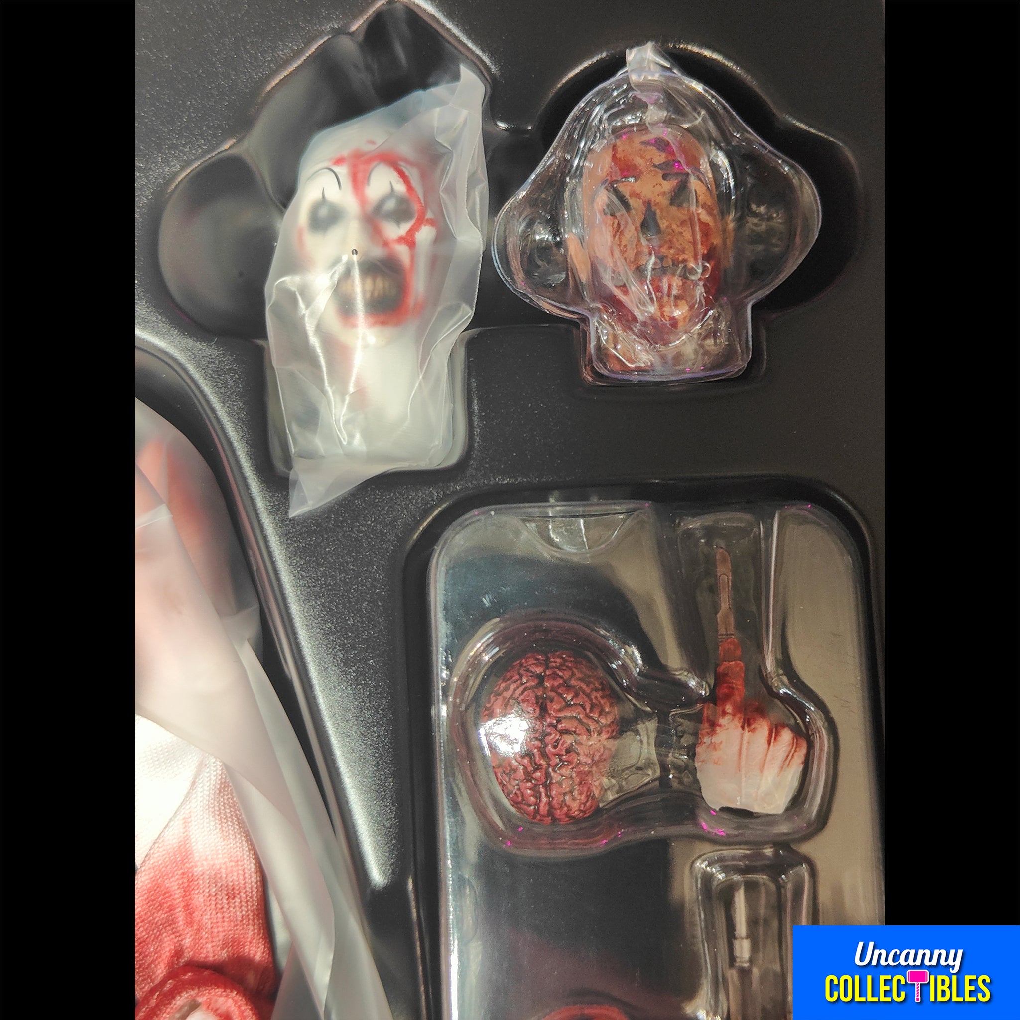 Terrifier Art The Clown Mezco Toyz One:12 Collective Deluxe Action Figure 2025 17cm – Terrifier, Mezco Toyz, 17 cm, 2025, brand new collector item, Uncanny Collectibles Dublin Ireland