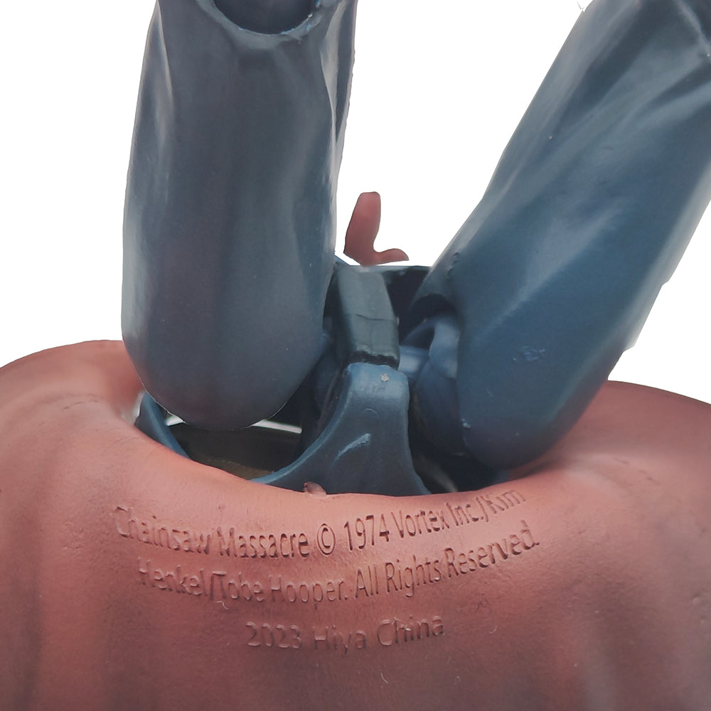 Texas Chainsaw Massacre 2003 Leatherface Thomas Hewitt  1:18 Scale Slaughter Version Hiya Toys 11 cm Action Figure  Exquisite Mini Series – Texas Chainsaw Massacre, Hiya Toys, 11 cm, 2021, pre-owned collector piece, Uncanny Collectibles Dublin Ireland