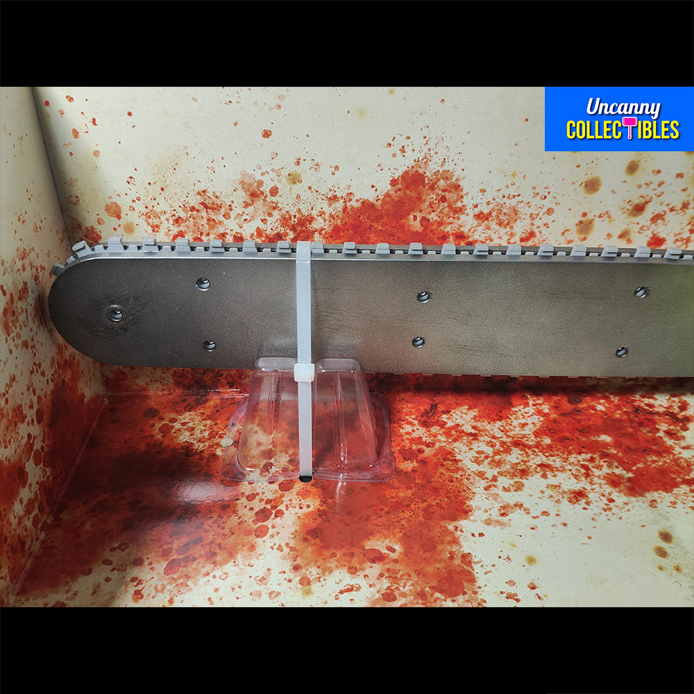 Texas Chainsaw Massacre 1:1 Chainsaw Prop With Sound By Trick or Treat Studios – Texas Chainsaw Massacre, Trick or Treat Studios, 76 cm, 2024, brand new collector item, Uncanny Collectibles Dublin Ireland