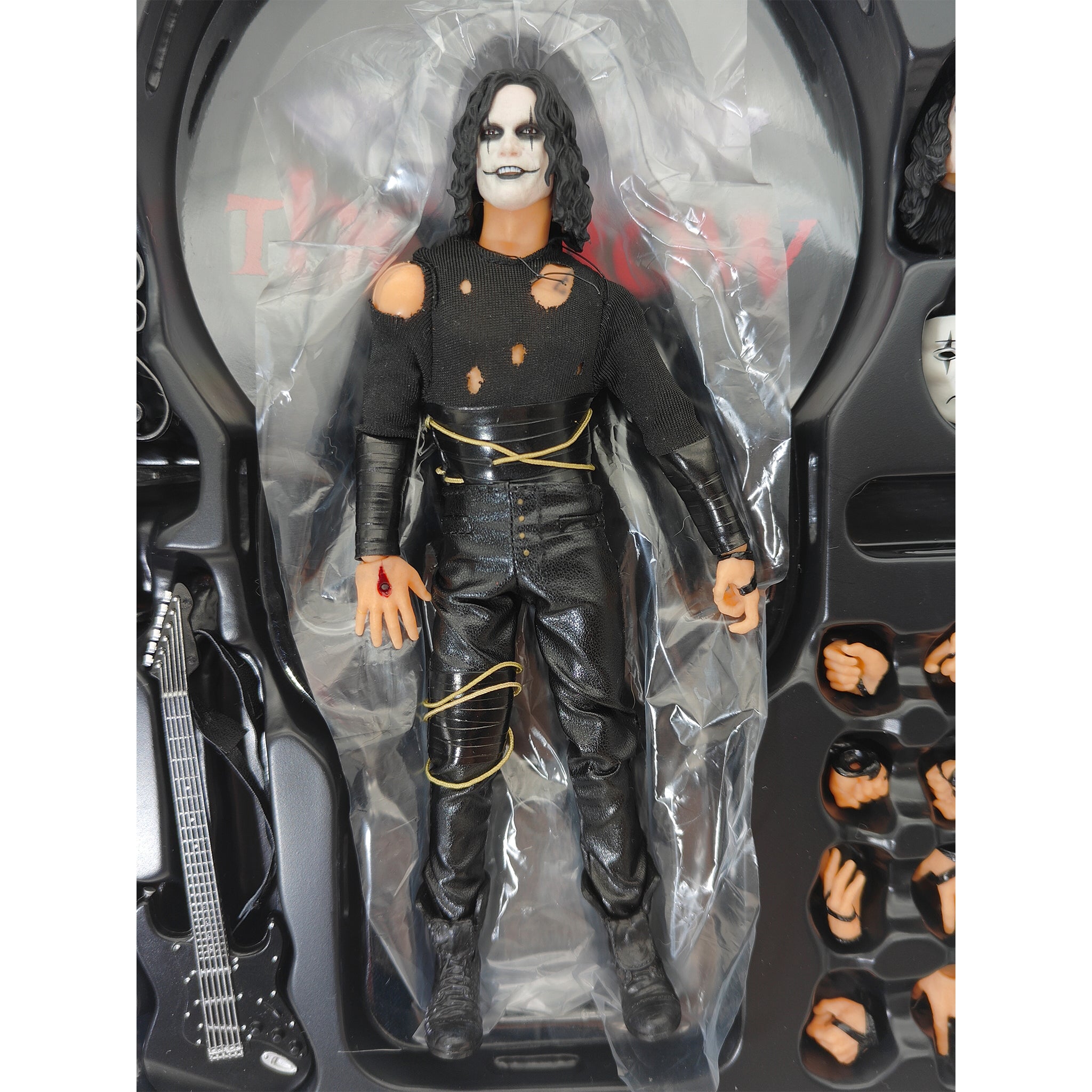 The Crow Eric Draven One:12 Collective Action Figure 2022 17cm – Movie Icons & Heroes, Mezco Toyz, 17 cm, 2022, pre-owned collector piece, Uncanny Collectibles Dublin Ireland