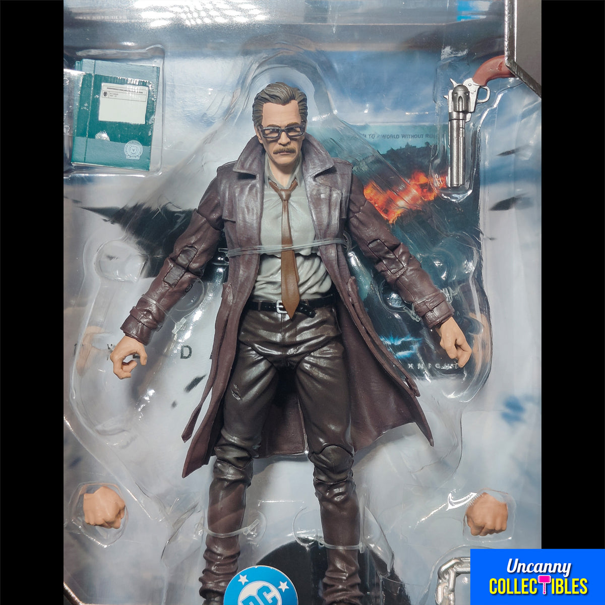 The Dark Knight Commissioner Gordon Deluxe DC Multiverse McFarlane Action Figure