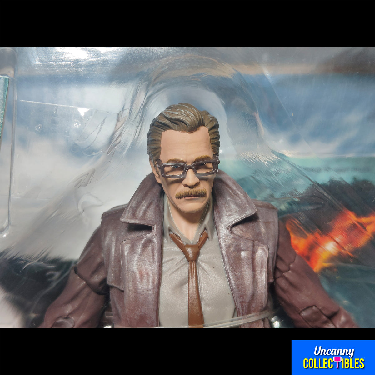 The Dark Knight Commissioner Gordon Deluxe DC Multiverse McFarlane Action Figure